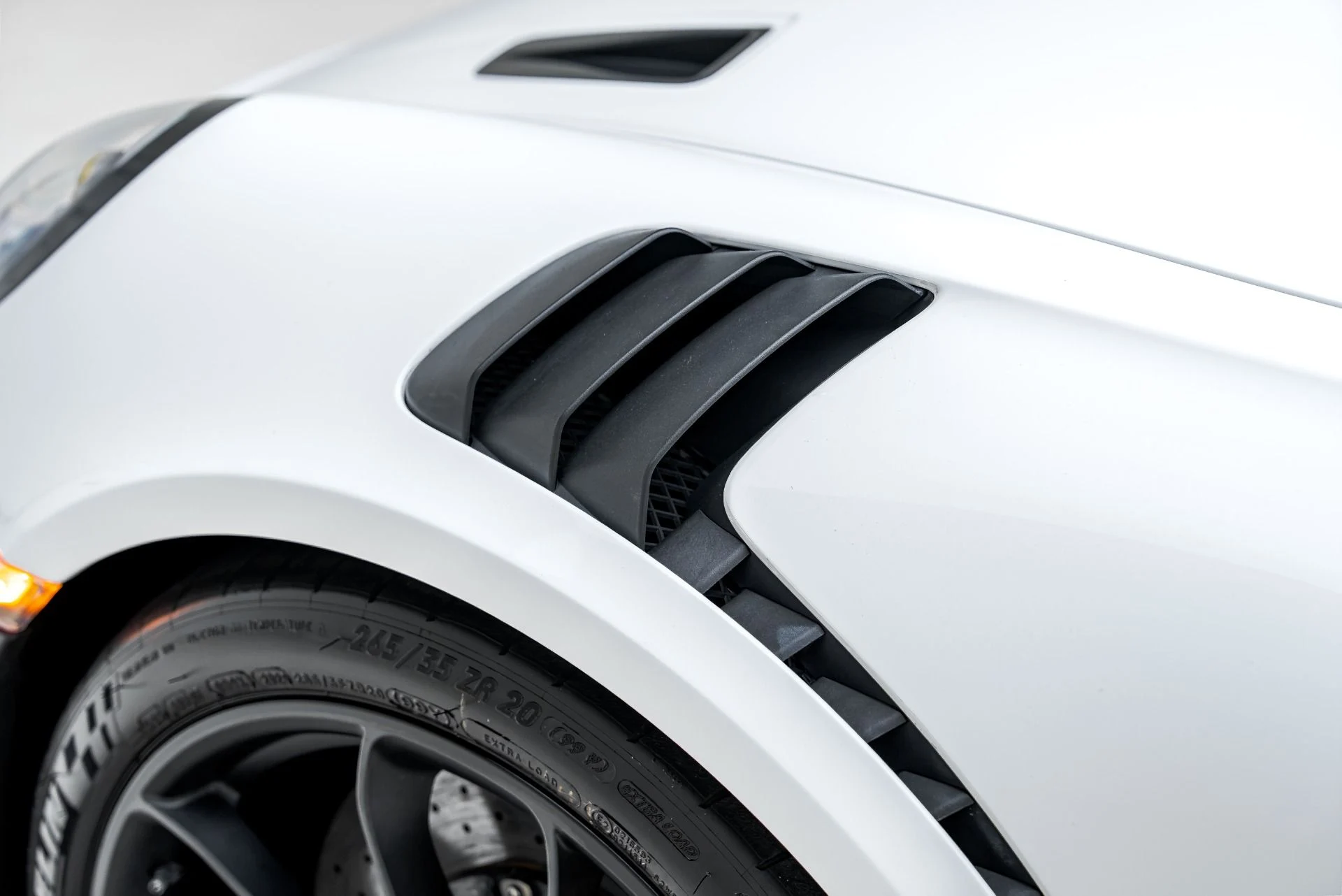 mph023_2145162408_Used_2019_Porsche_911_GT_3_RS_1787346285_a967d15312