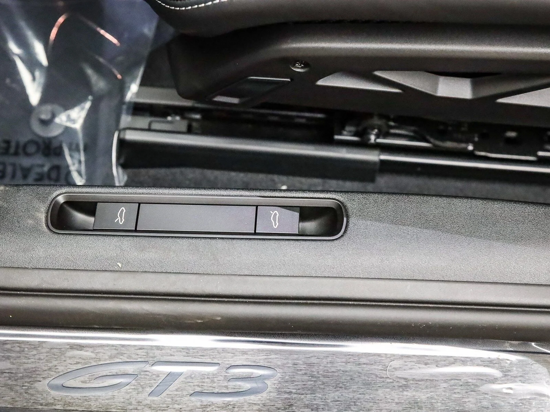 mph023_2151784799_5bf840b7eeda1c7f8e03f2a42fc63c40x_6215a1a1f5