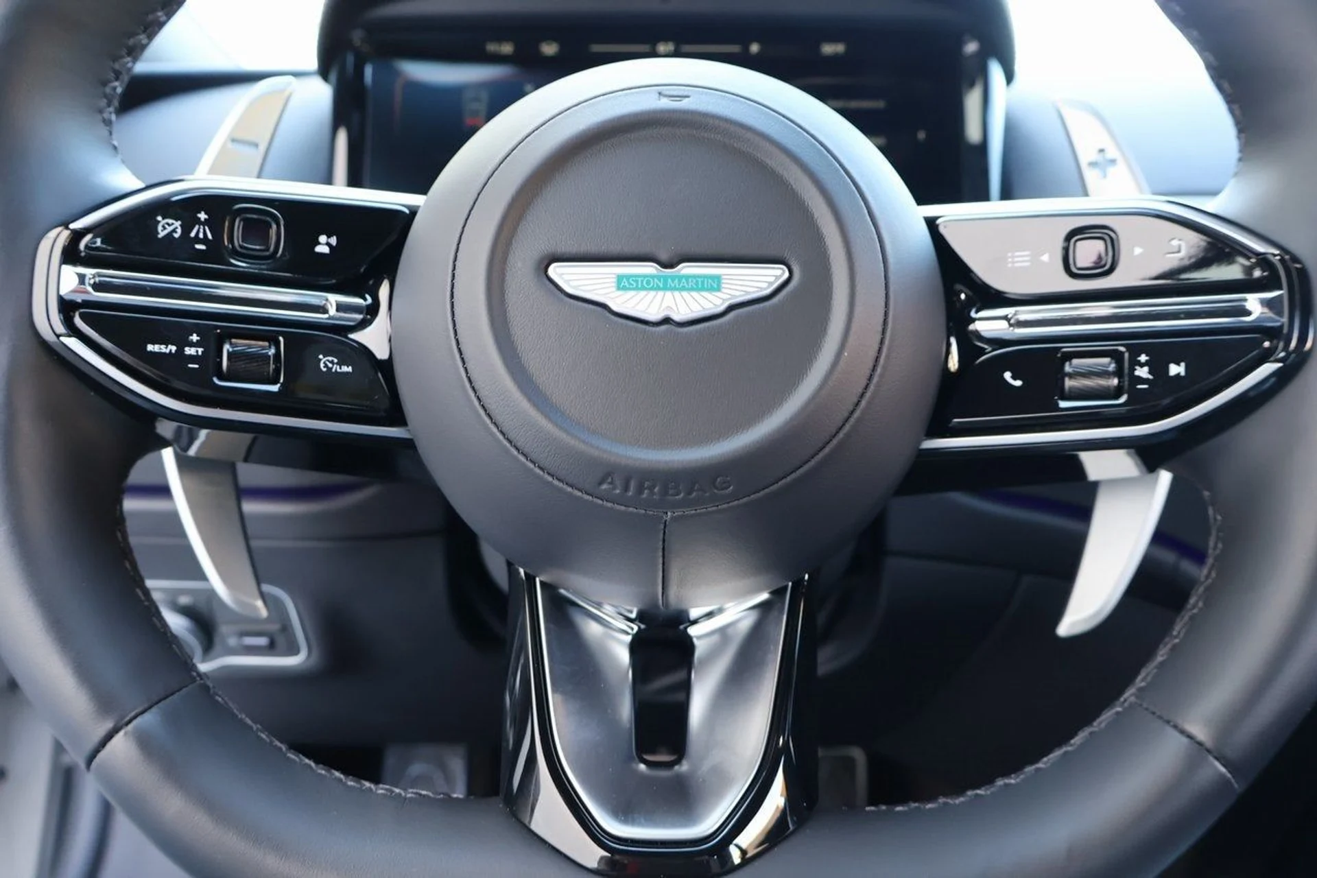 mph023_2152193820_24_a7e24a3396