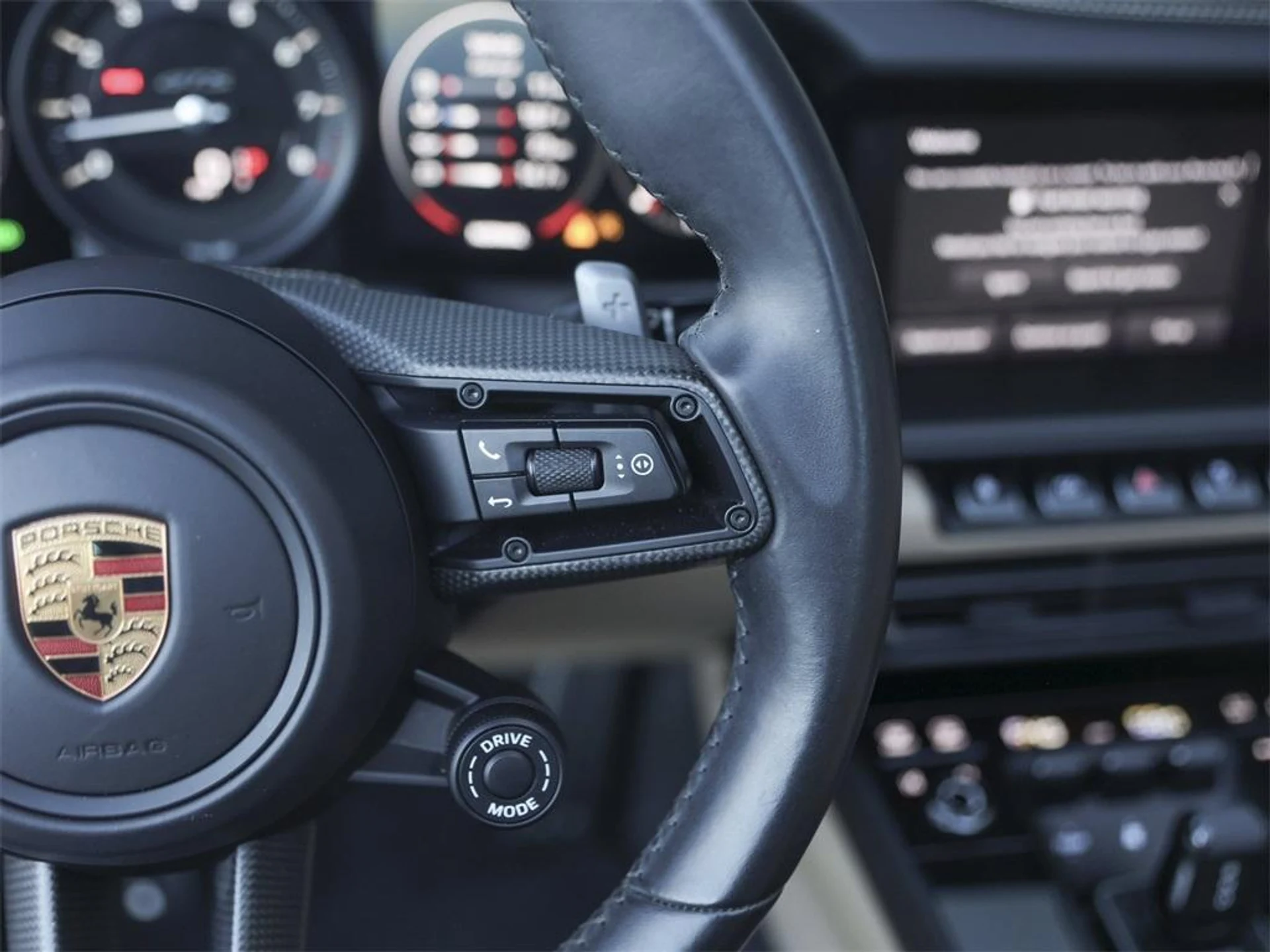 mph023_2153619940_2bj_O3_JS_5_Z_Ullb_B_Ua_Fx_Fxw_L1_We_LM_abececd981