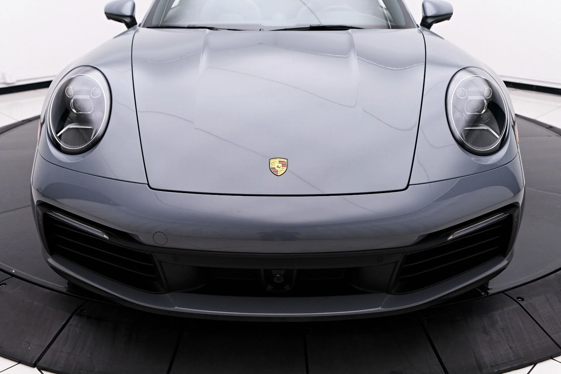 mph023_2161108751_Used_2023_Porsche_911_Targa_4_S_1757702837_6f394e7591