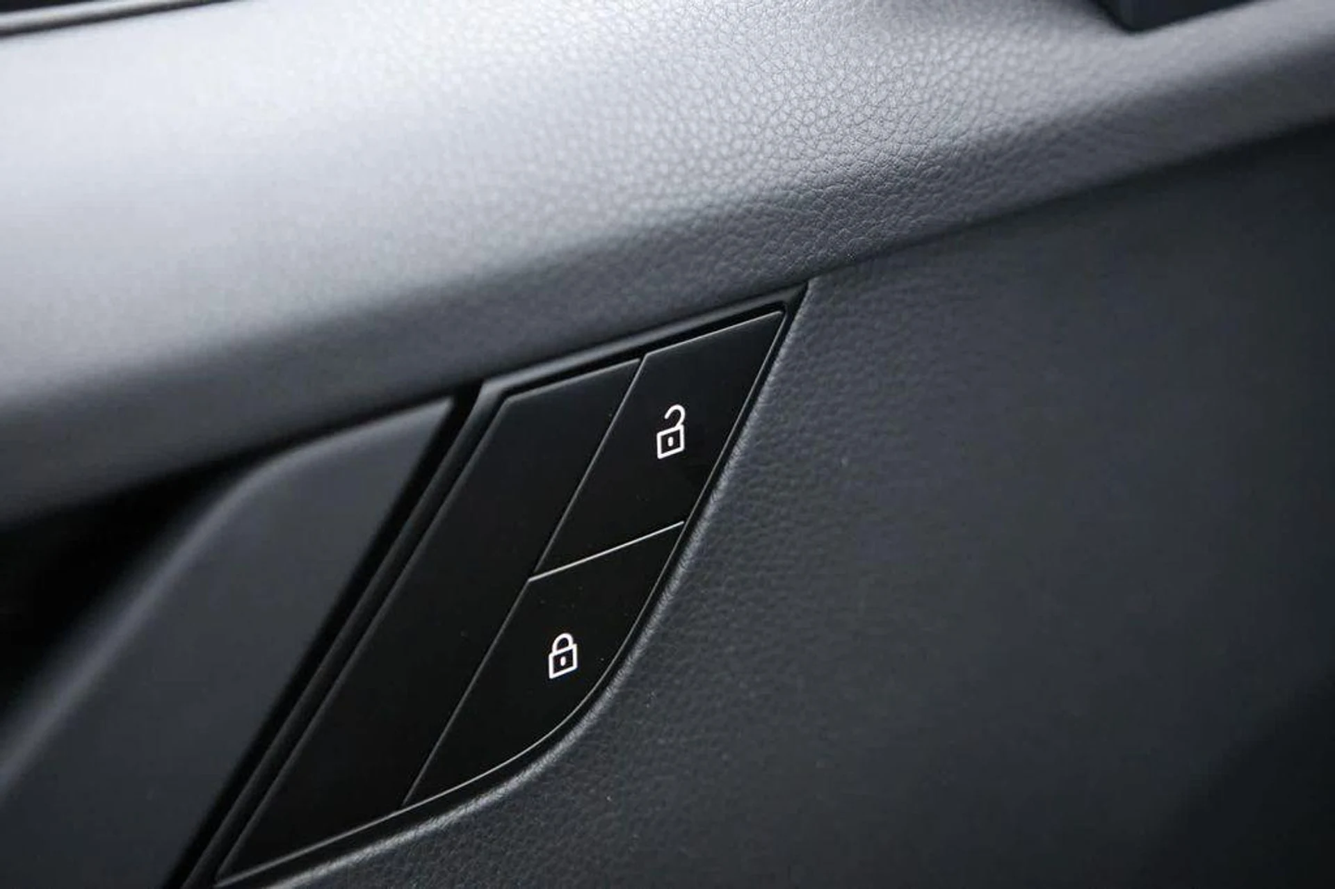 mph023_2161177238_Luy_F0_M3x_T_Sx_JN_727hw78t_Bdza_Y0_119c1364c9