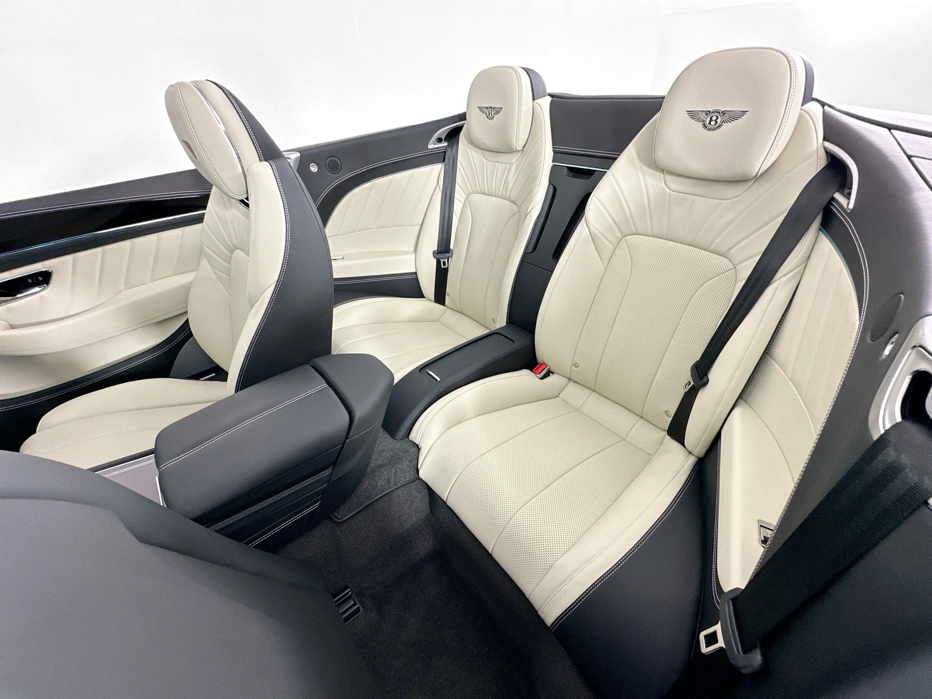 mph023_2163431938_24_cde68a55c6