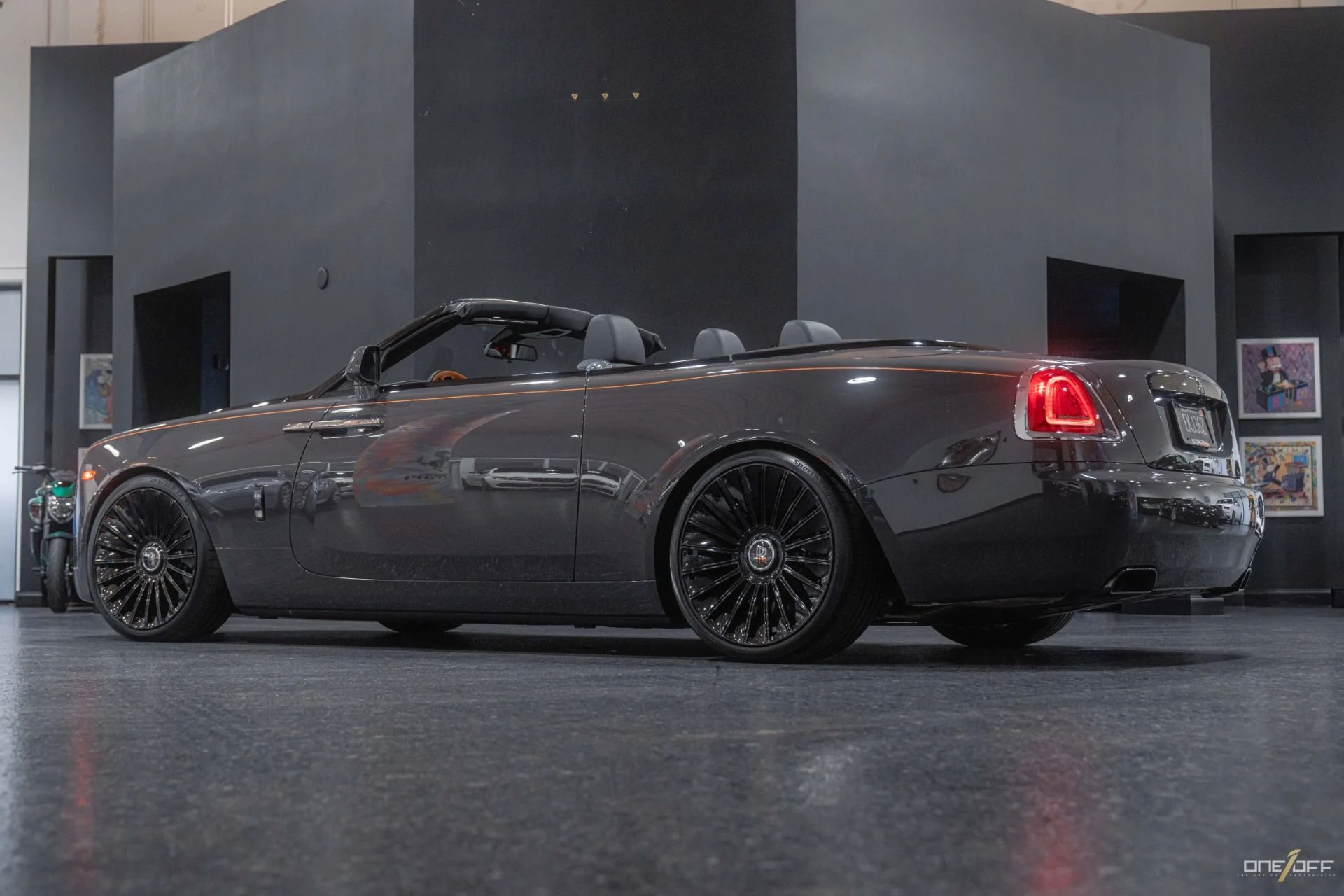 mph023_2165408449_Used_2018_Rolls_Royce_Dawn_1_of_1_Bespoke_Special_Order_Black_Badge_1731615753_2ddb186026