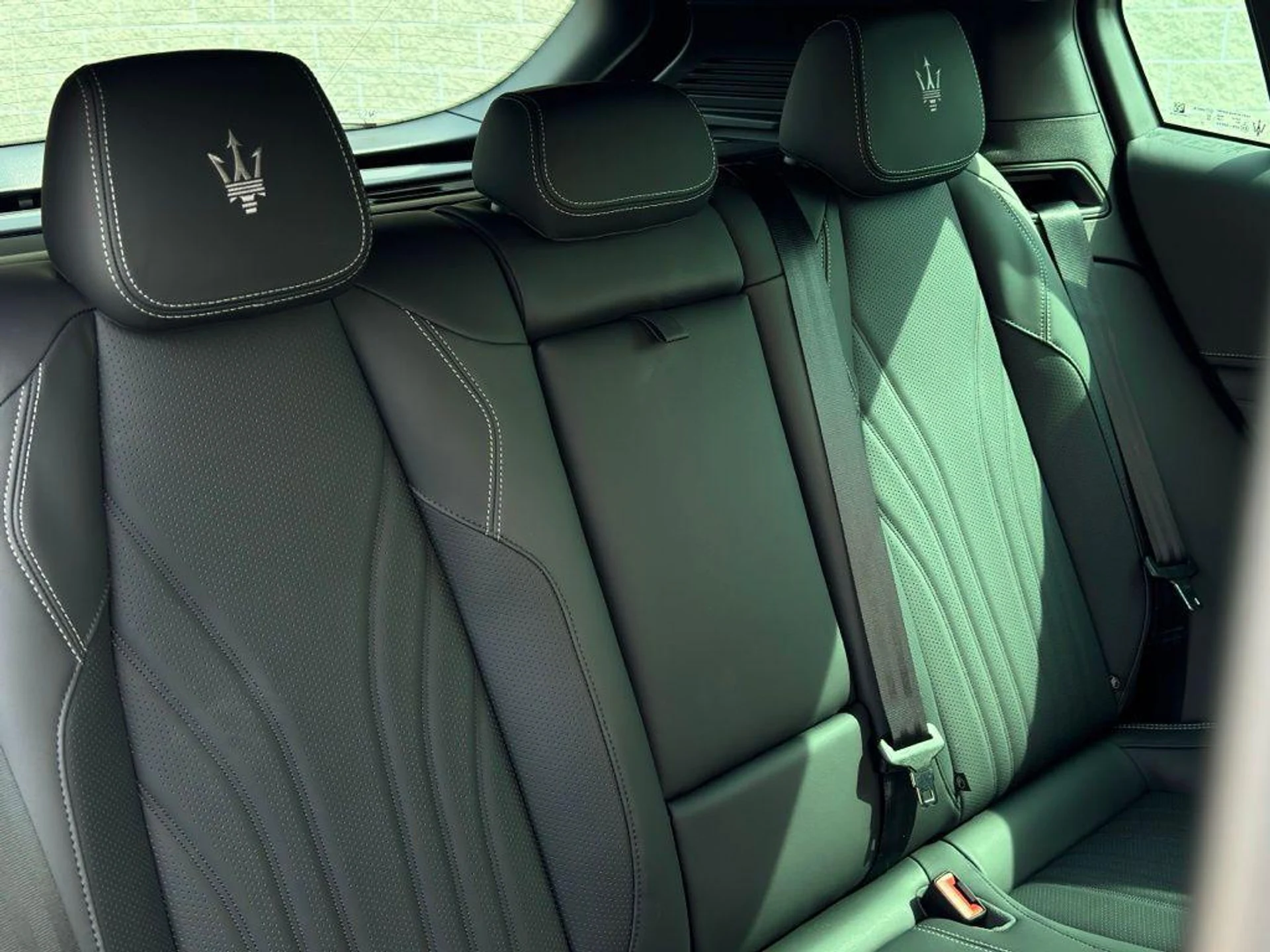 mph023_2170170439_m_OUT_Ca_U_Cn2x_BJ_Wf1h_Xg3_SO_Obs_C0_d630a3e980