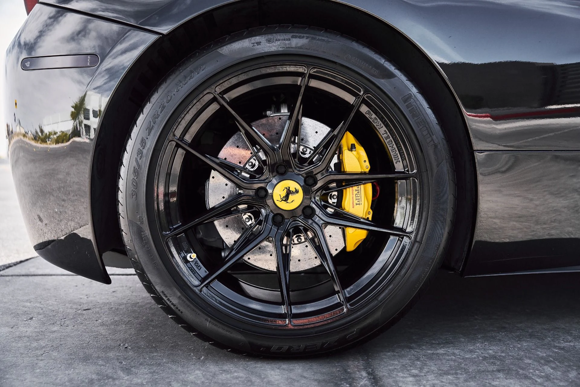mph023_2170702781_Used_2013_Ferrari_458_Spider_Base_1778089058_42320b5c74