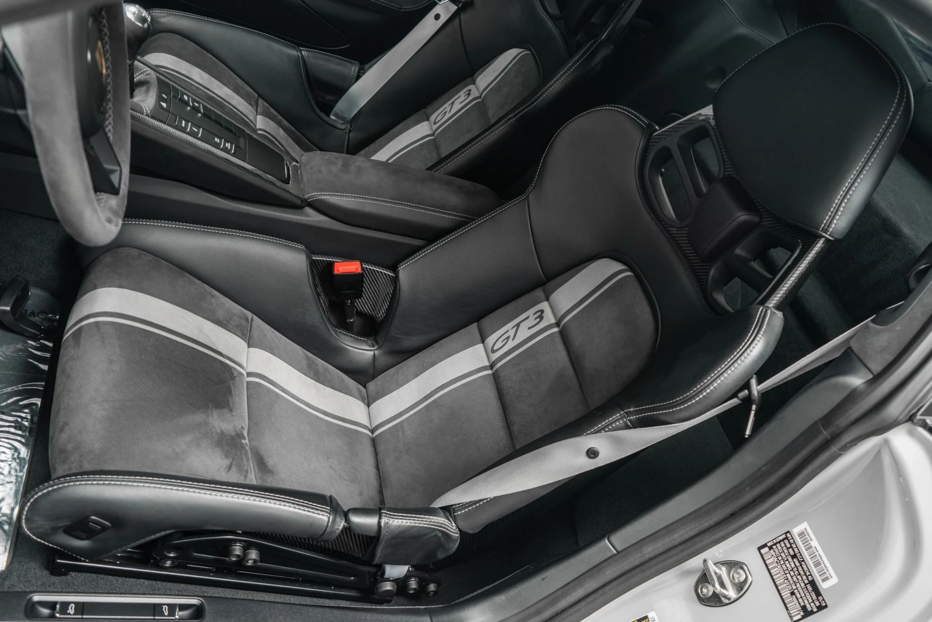 mph023_2180299963_Used_2019_Porsche_911_GT_3_6_Speed_Manual_Carbon_Buckets_Extended_Leather_1779893213_1214014766