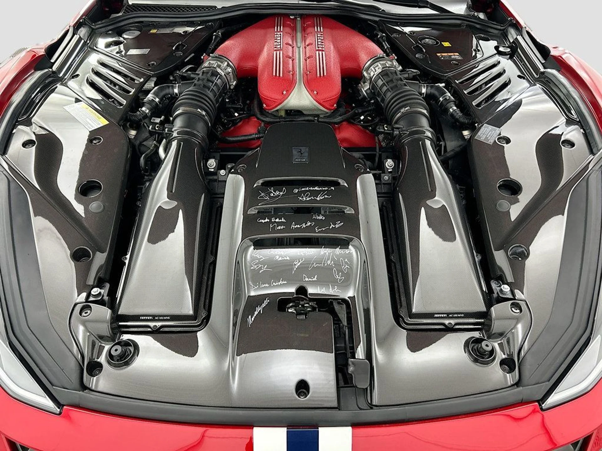 mph023_2184241545_used_2024_ferrari_812_competizione_consignmentcar_8119_22991795_24_1024_8755403f18