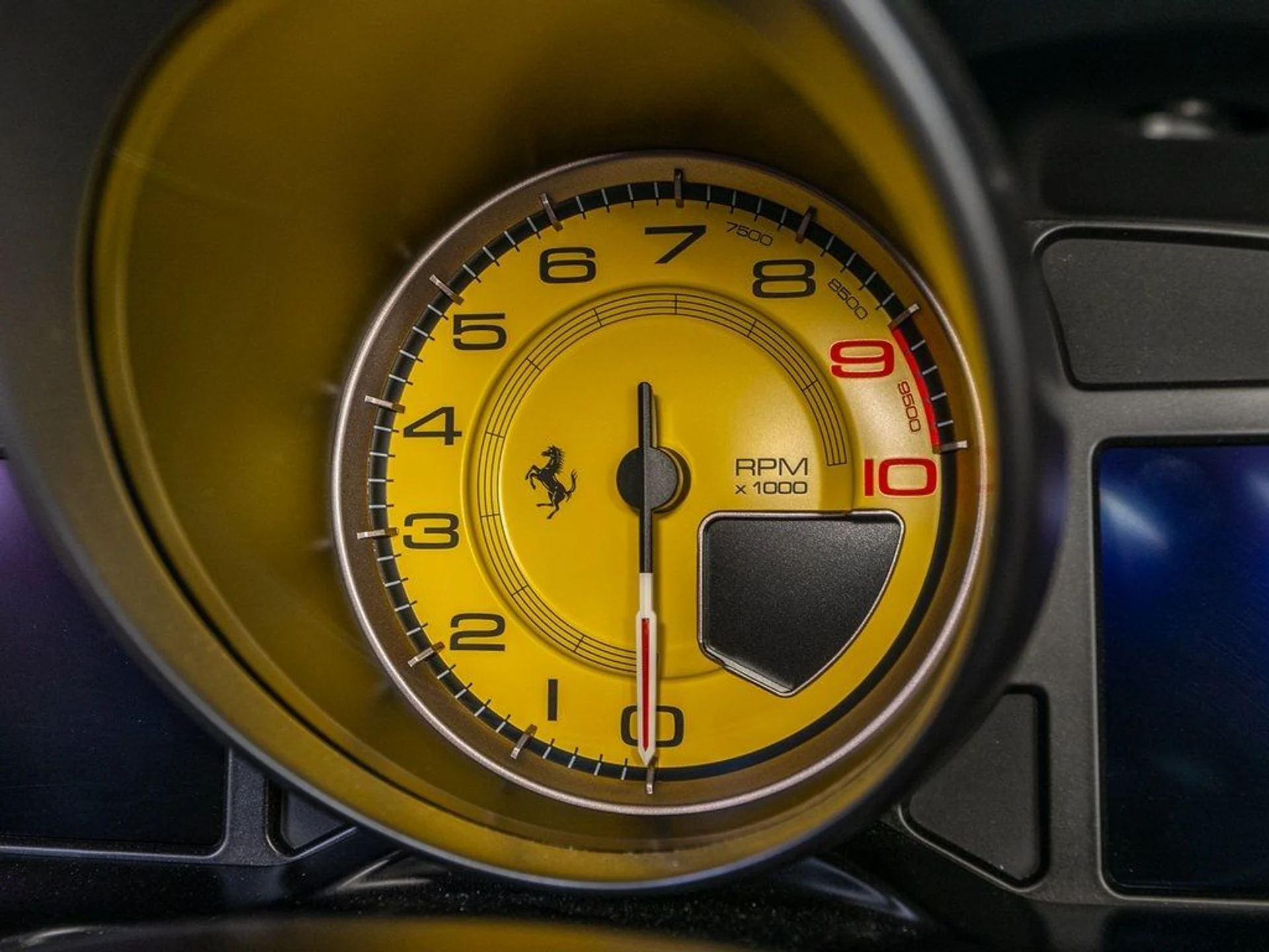 mph023_2193419870_image_24_3ef2a1bf06