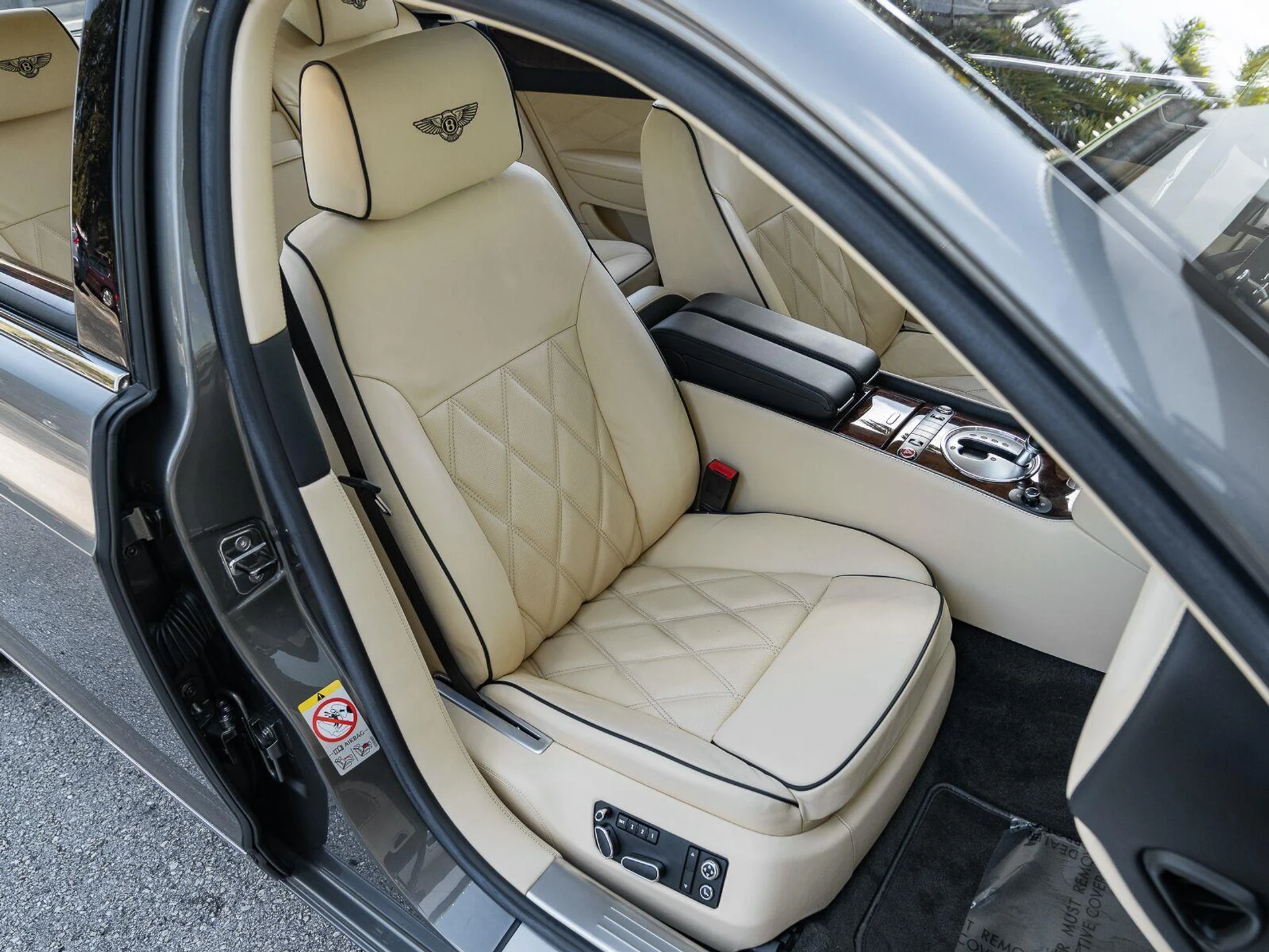mph023_2195812640_Used_2011_Bentley_Continental_Flying_Spur_Speed_1792185140_dce3447488