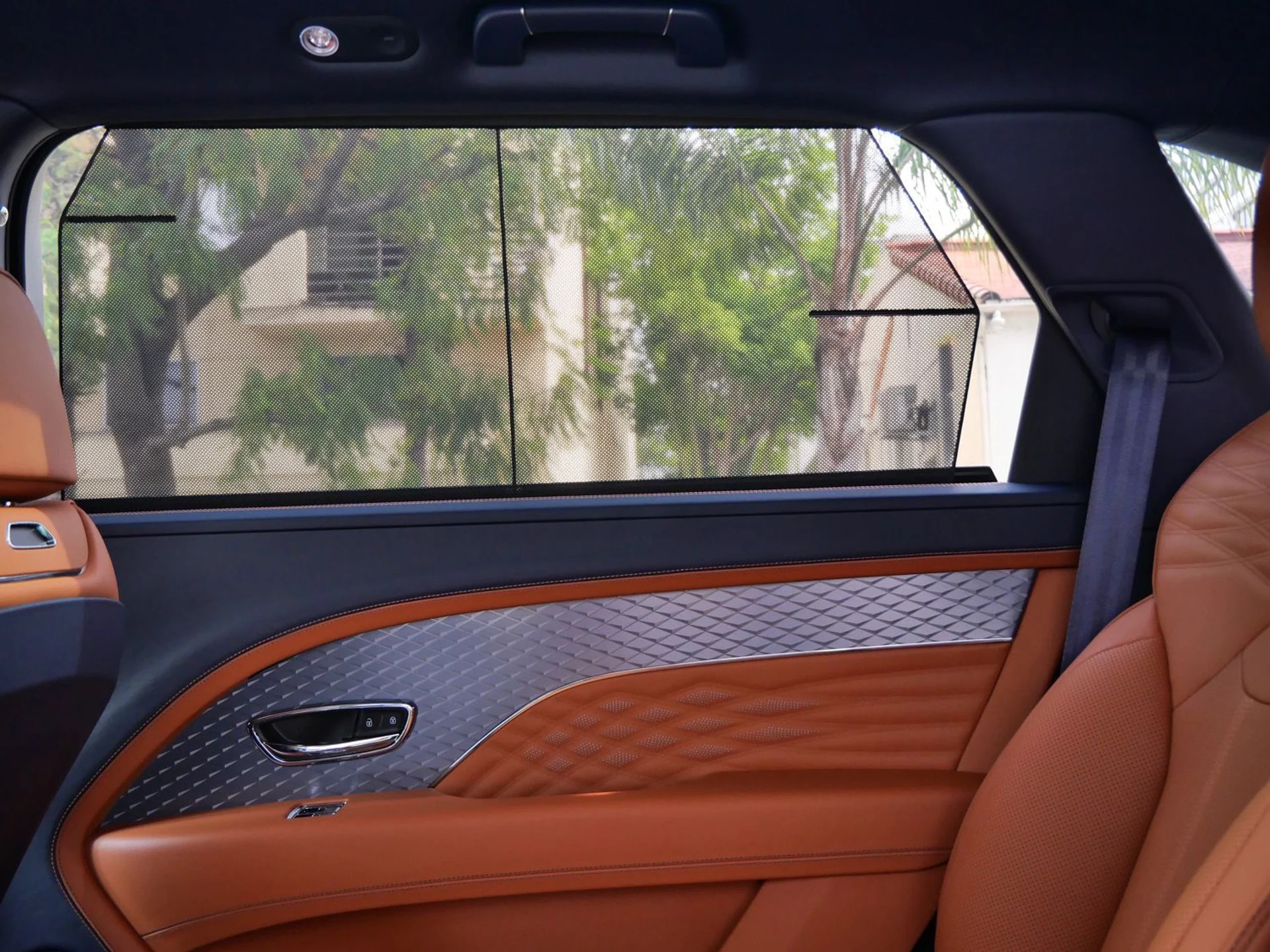 mph023_2209604742_83e5605a9e4e30b0183e0b67d3844236x_f3600311e1