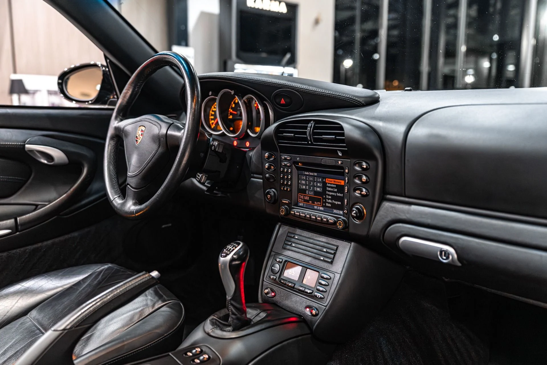 mph023_2211130470_13057_p24_l_56b86926de