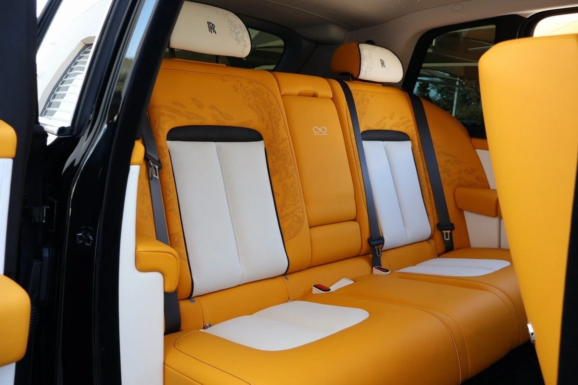 mph023_2213990569_24_192681ce6d