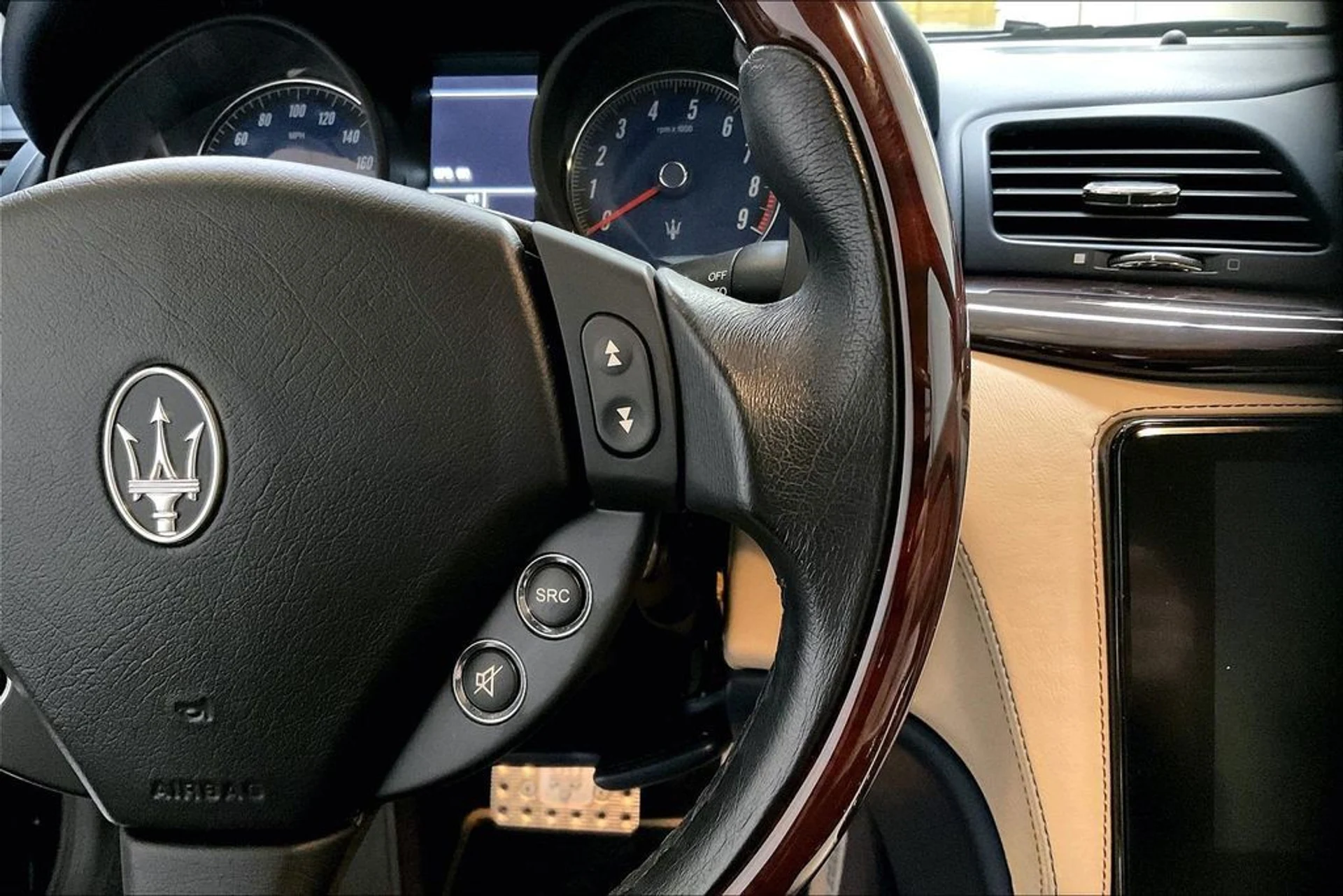 mph023_2215920585_eca4c65e1798e438b6c64c6dacae7e71x_5f2135e88b