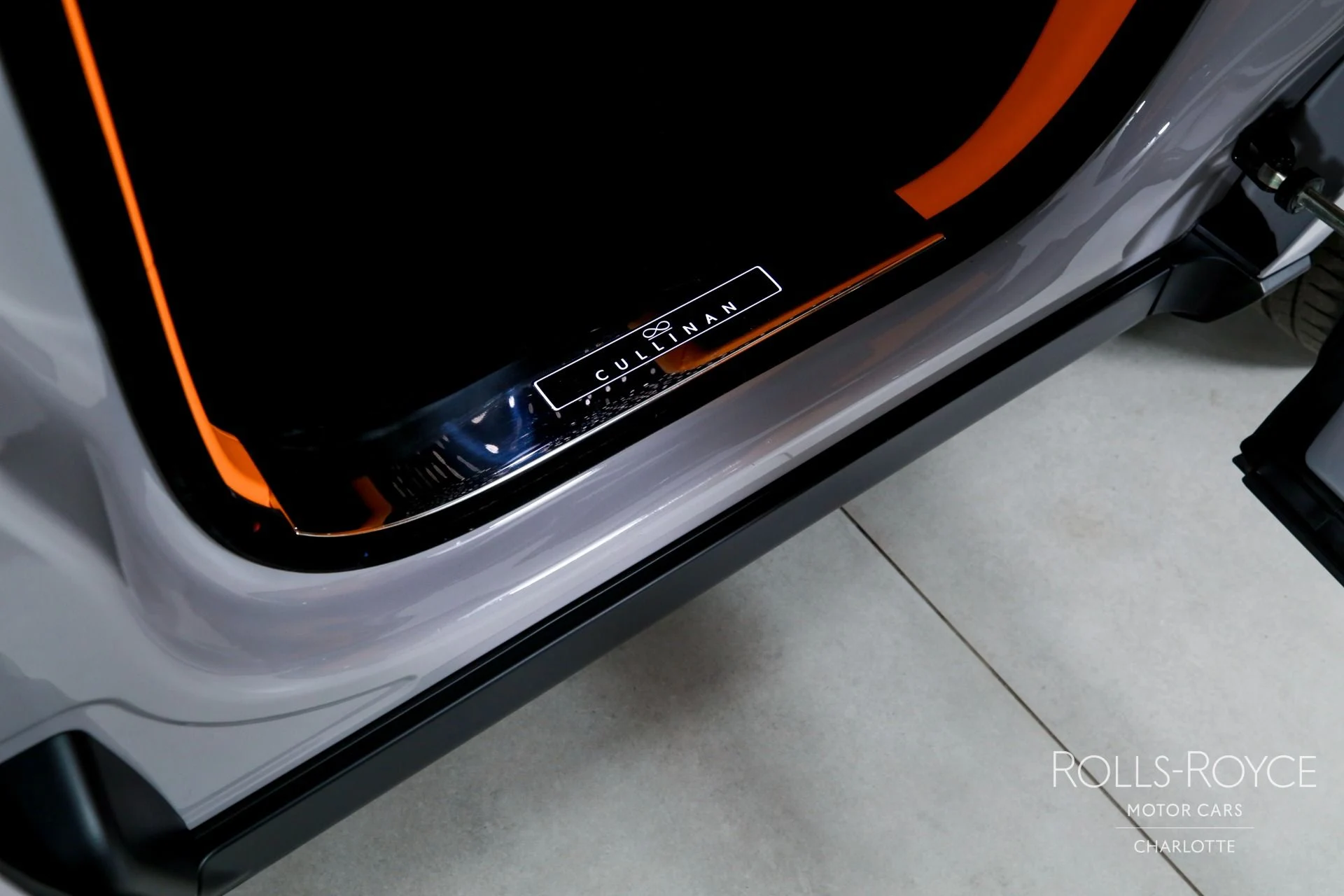 mph023_2216129922_Used_2024_Rolls_Royce_Black_Badge_Cullinan_1765396280_529a651b0f