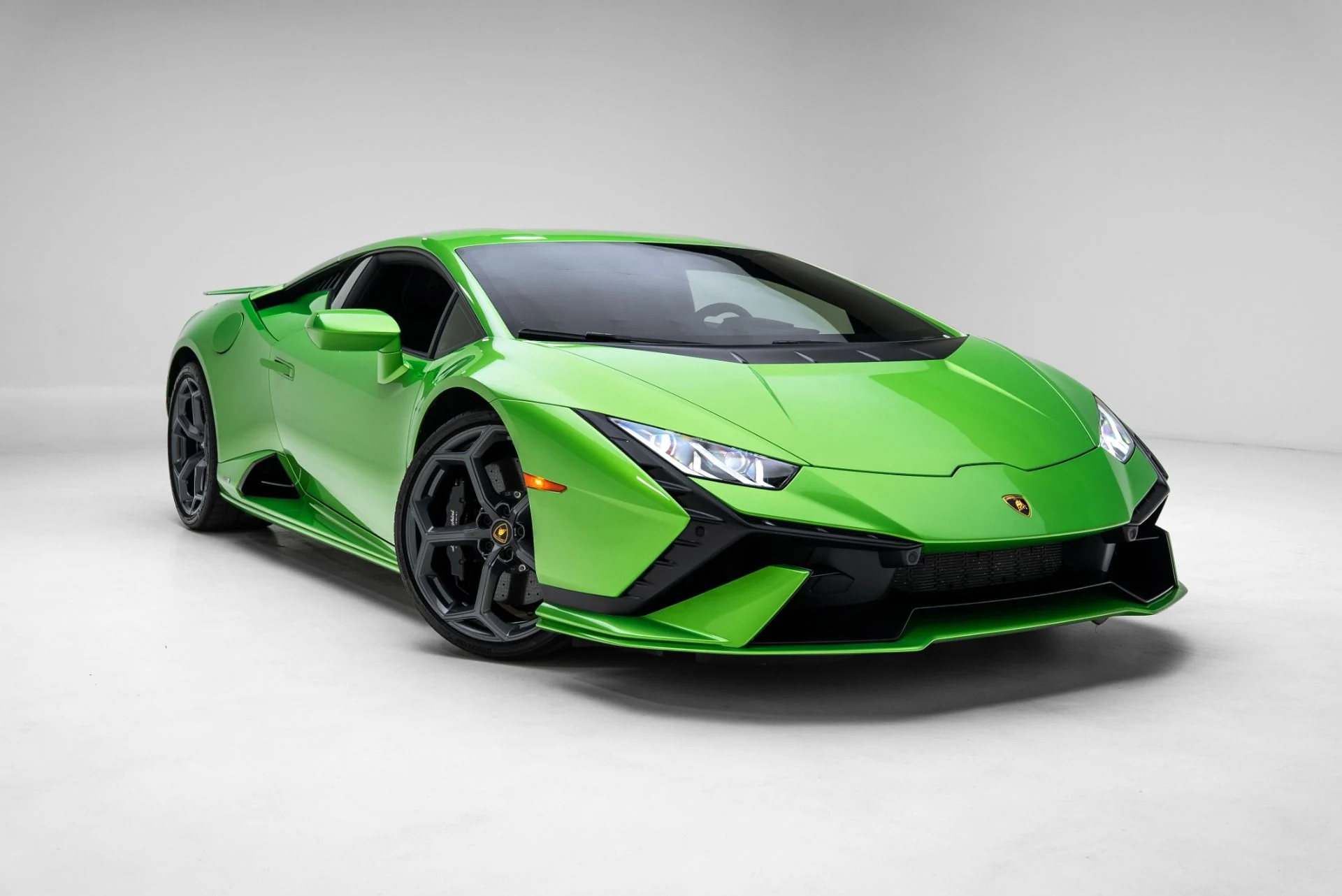 mph023_2239766108_Used_2023_Lamborghini_Huracan_Tecnica_1775770975_6da6dc3ba8