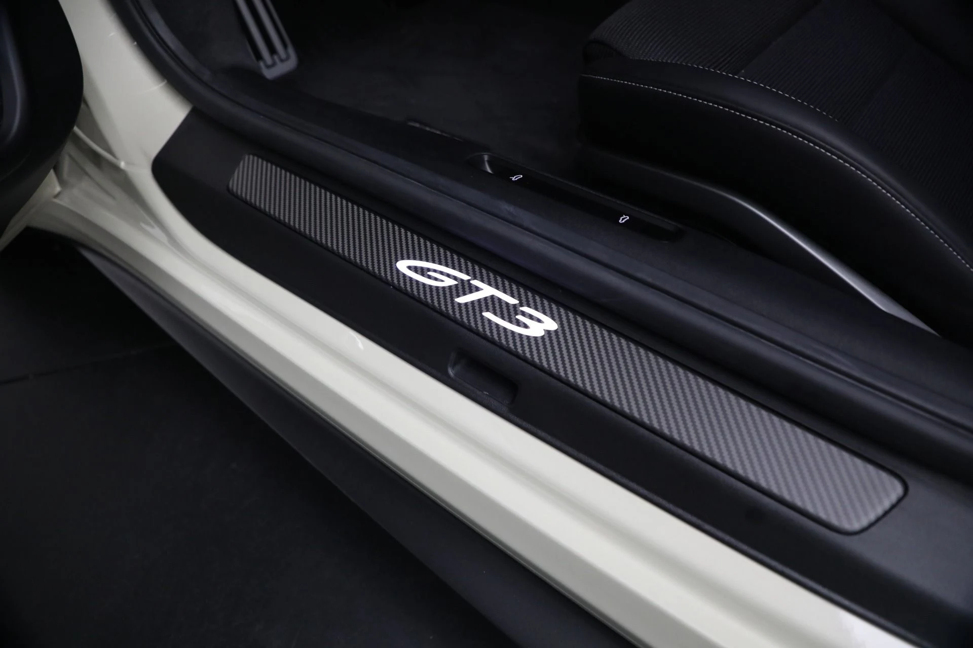 mph023_2241152938_Used_2026_Porsche_911_GT_3_Touring_1791237531_3509c3b7a4