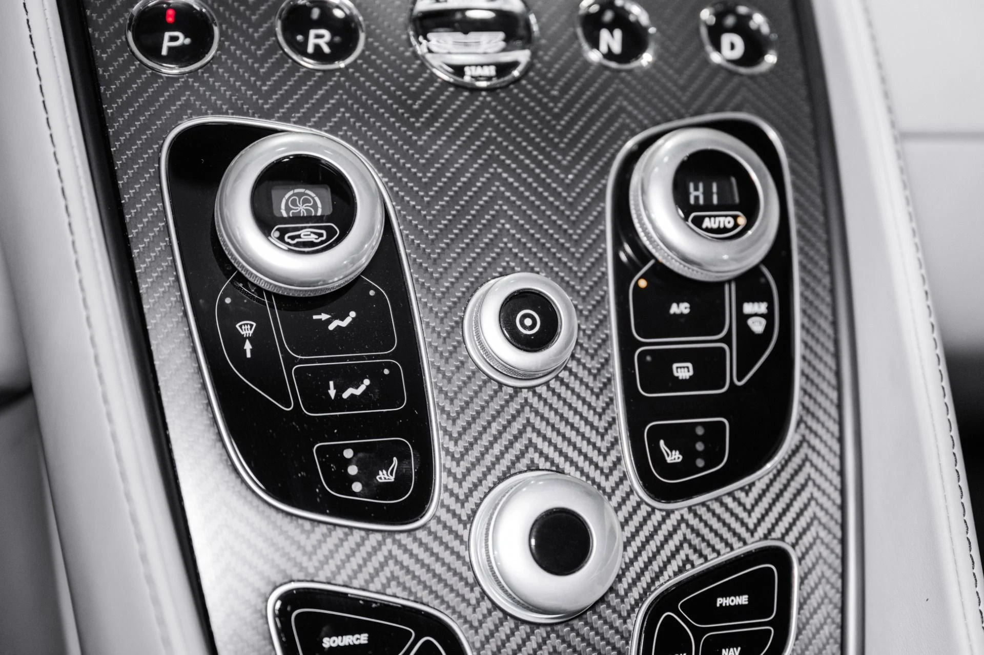 mph023_224259571_Used_2016_Aston_Martin_Vanquish_V12_1770132200_296178d9d6