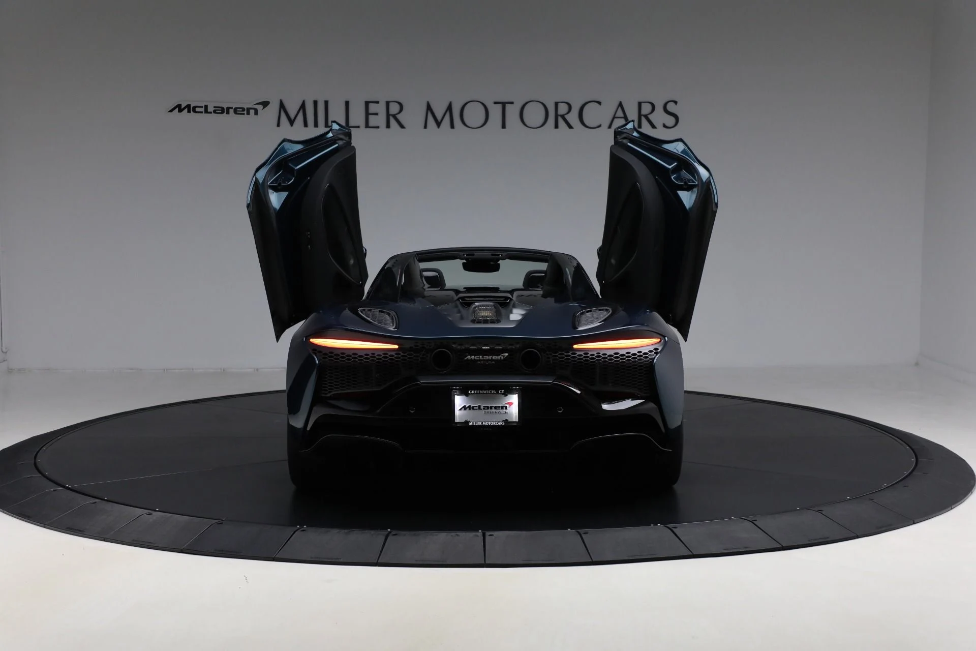 mph023_2248798135_Used_2025_Mc_Laren_Artura_Spider_4b3875b471