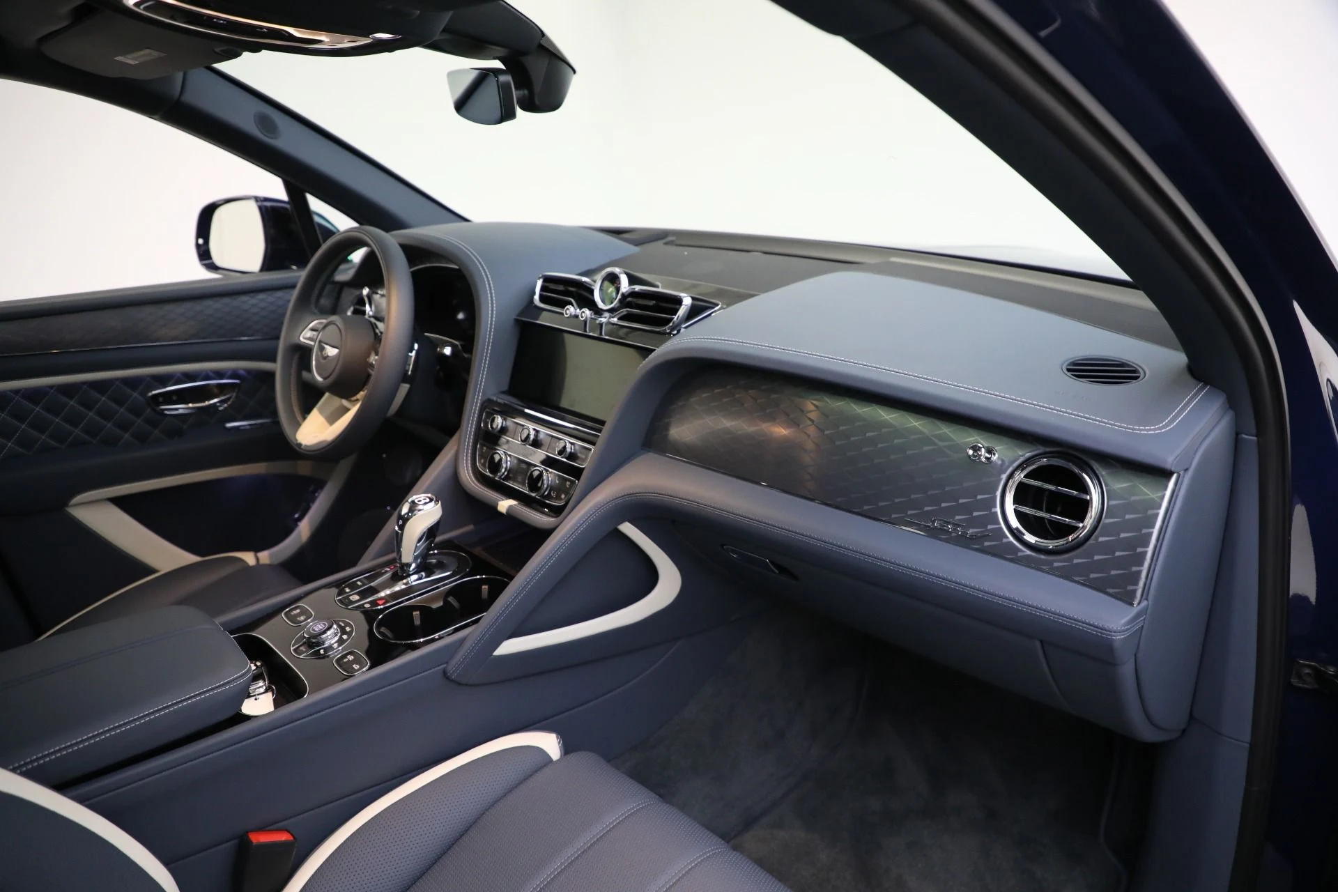 mph023_2257149468_Used_2023_Bentley_Bentayga_Speed_defdddcbc8