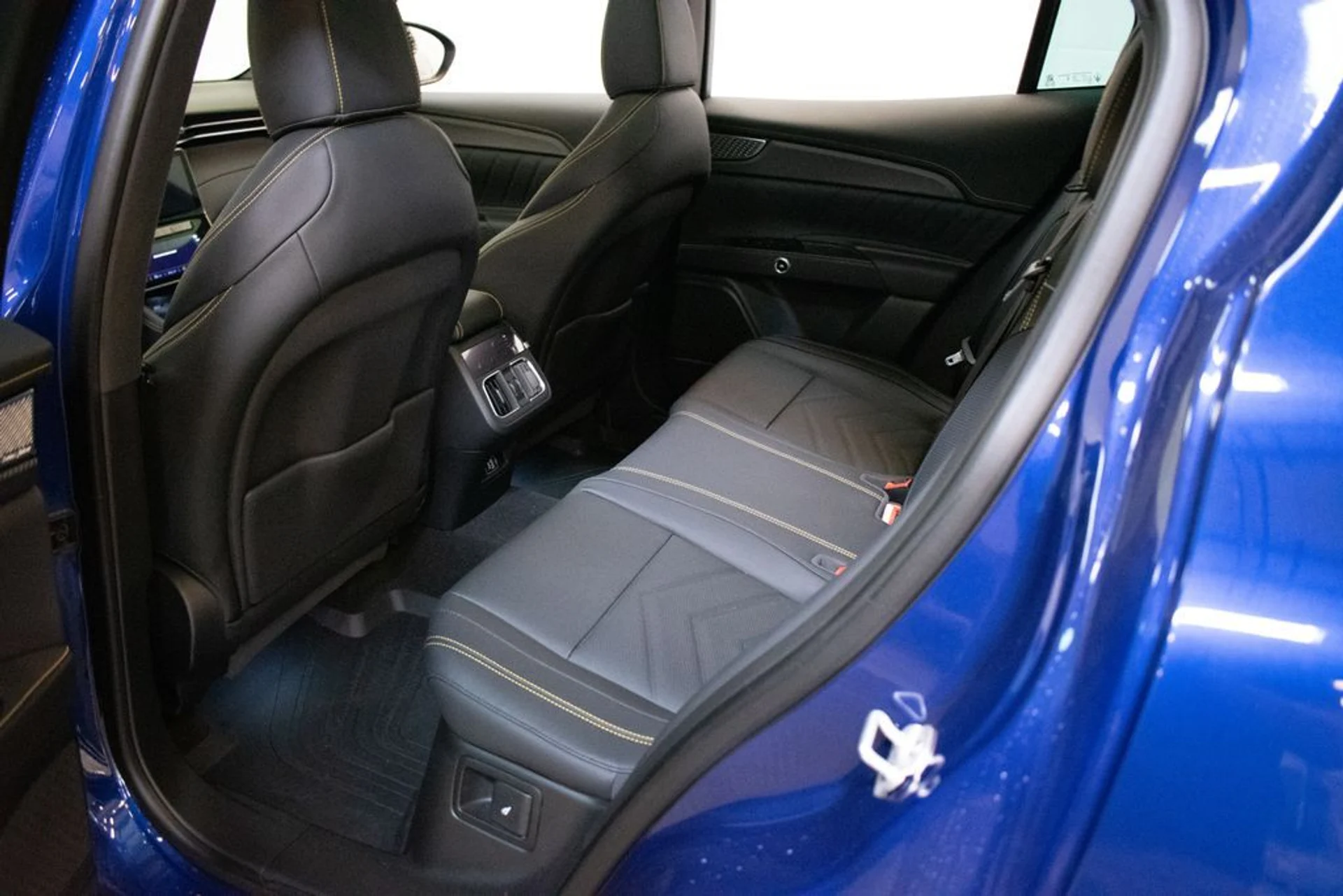 mph023_2259565017_6ee0f4bd1bfa4256e6f0510c1b3aa768x_d970f0242c