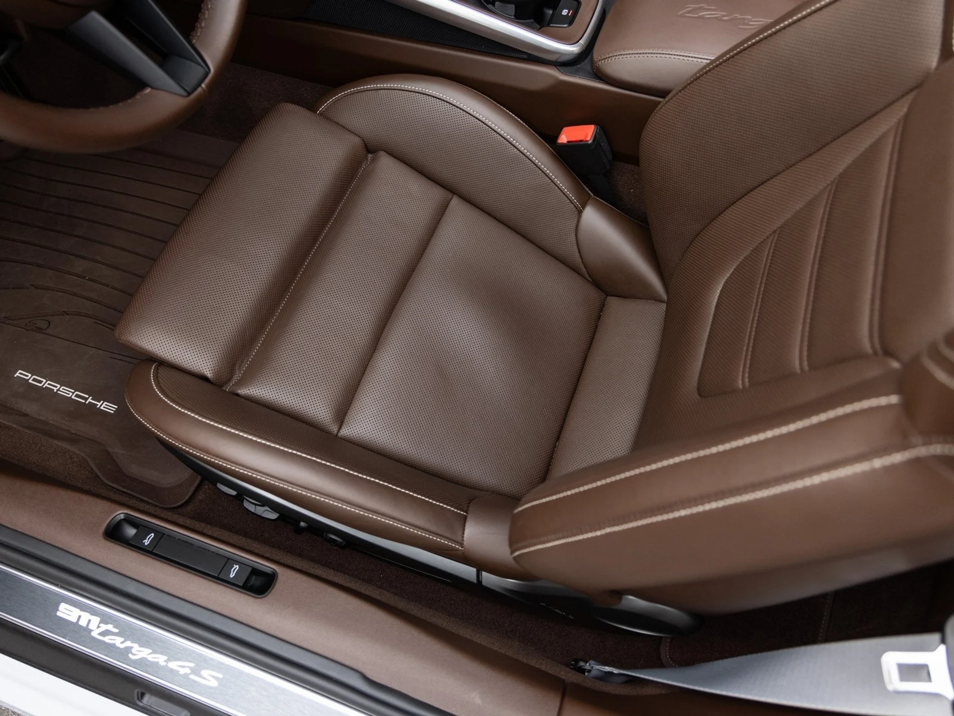 mph023_225971307_24_7c2d2377ef