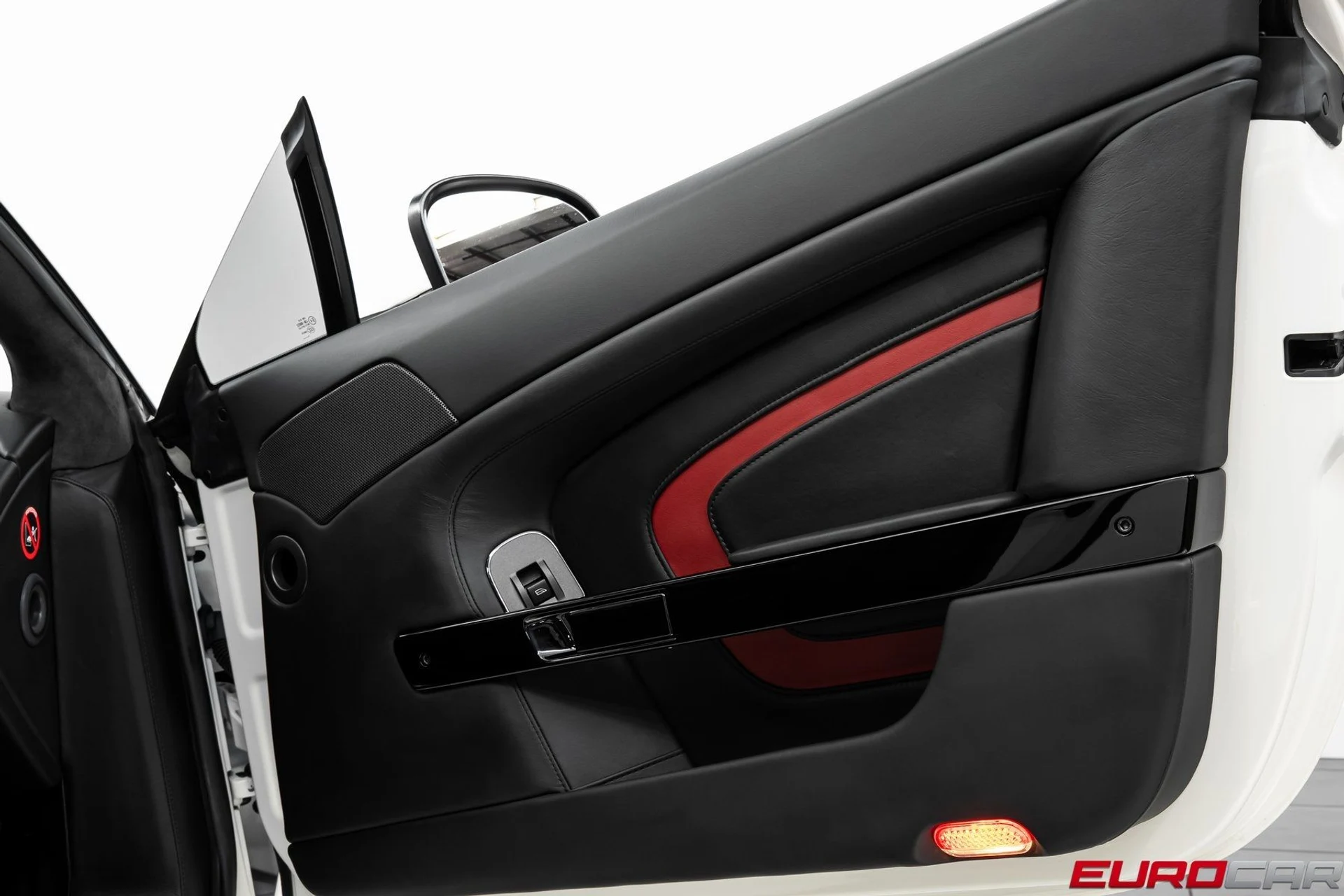 mph023_2264437619_image_24_c44a27f9a1