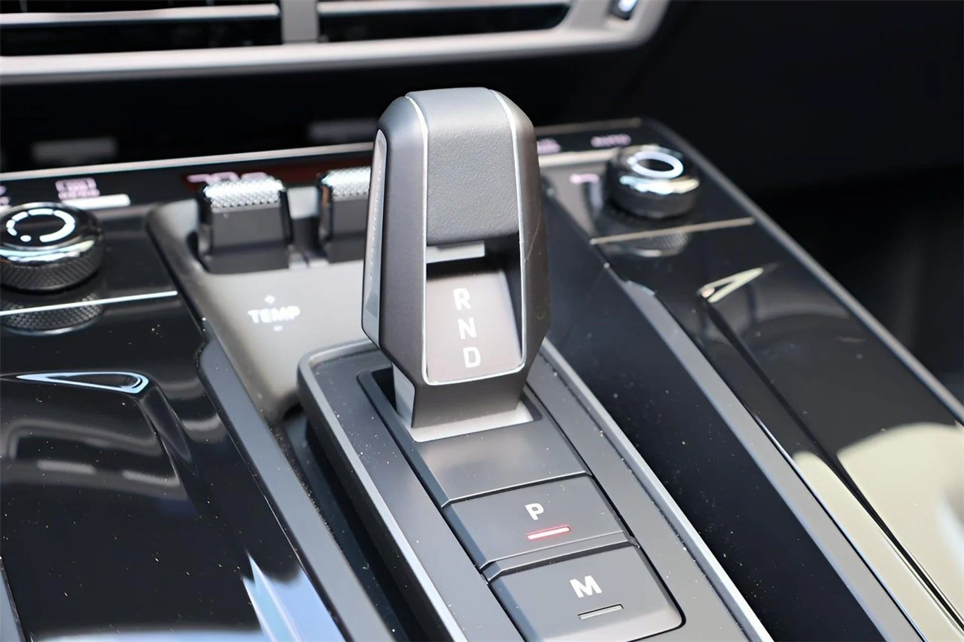 mph023_2271927460_24_3111e65069