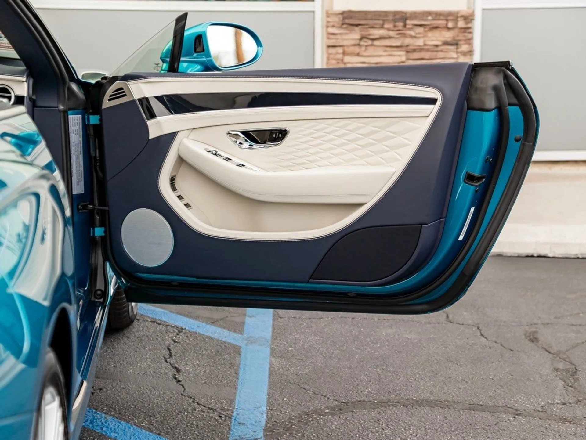 mph023_2286344333_24_4381bceb10