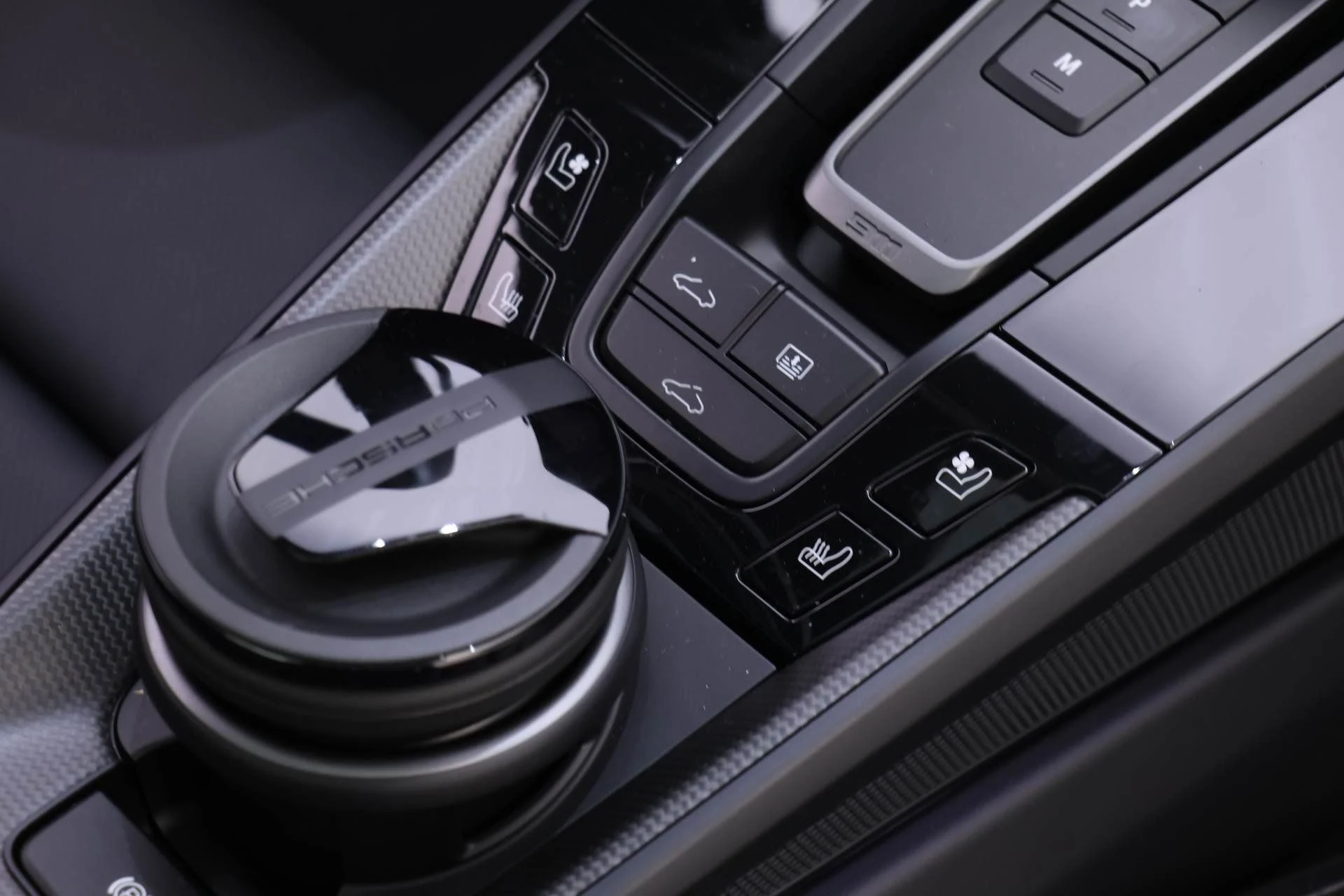 mph023_2287153158_fd1b1b59f5c0487a62aeb76e1f0978dd_ea367302a5