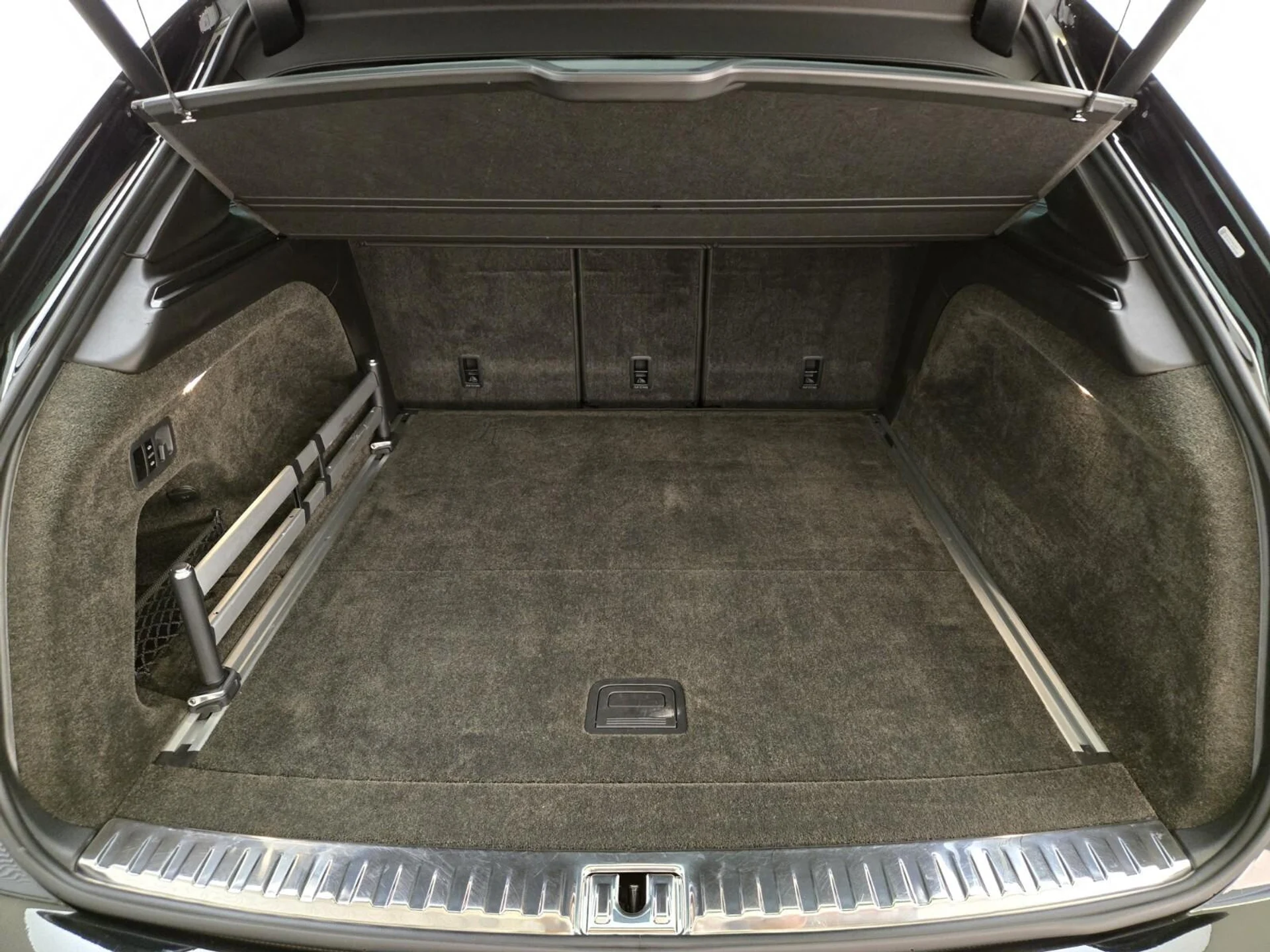 mph023_2288269044_Used_2021_Bentley_Bentayga_Speed_1770879188_062dff3f77