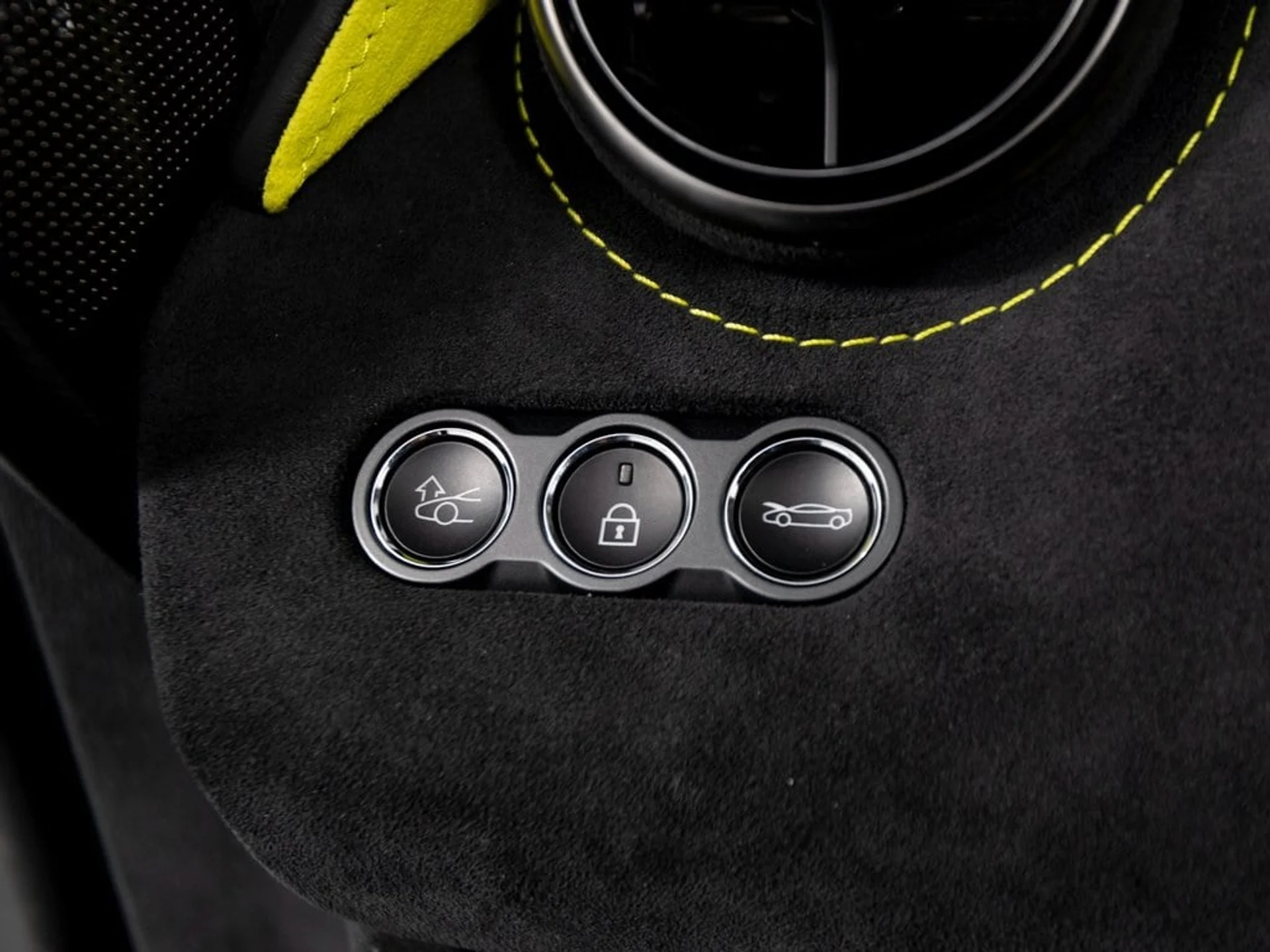 mph023_2300793006_1eb1bfaec4b83e5ee9ce664342a6e757x_cc7aa9285d