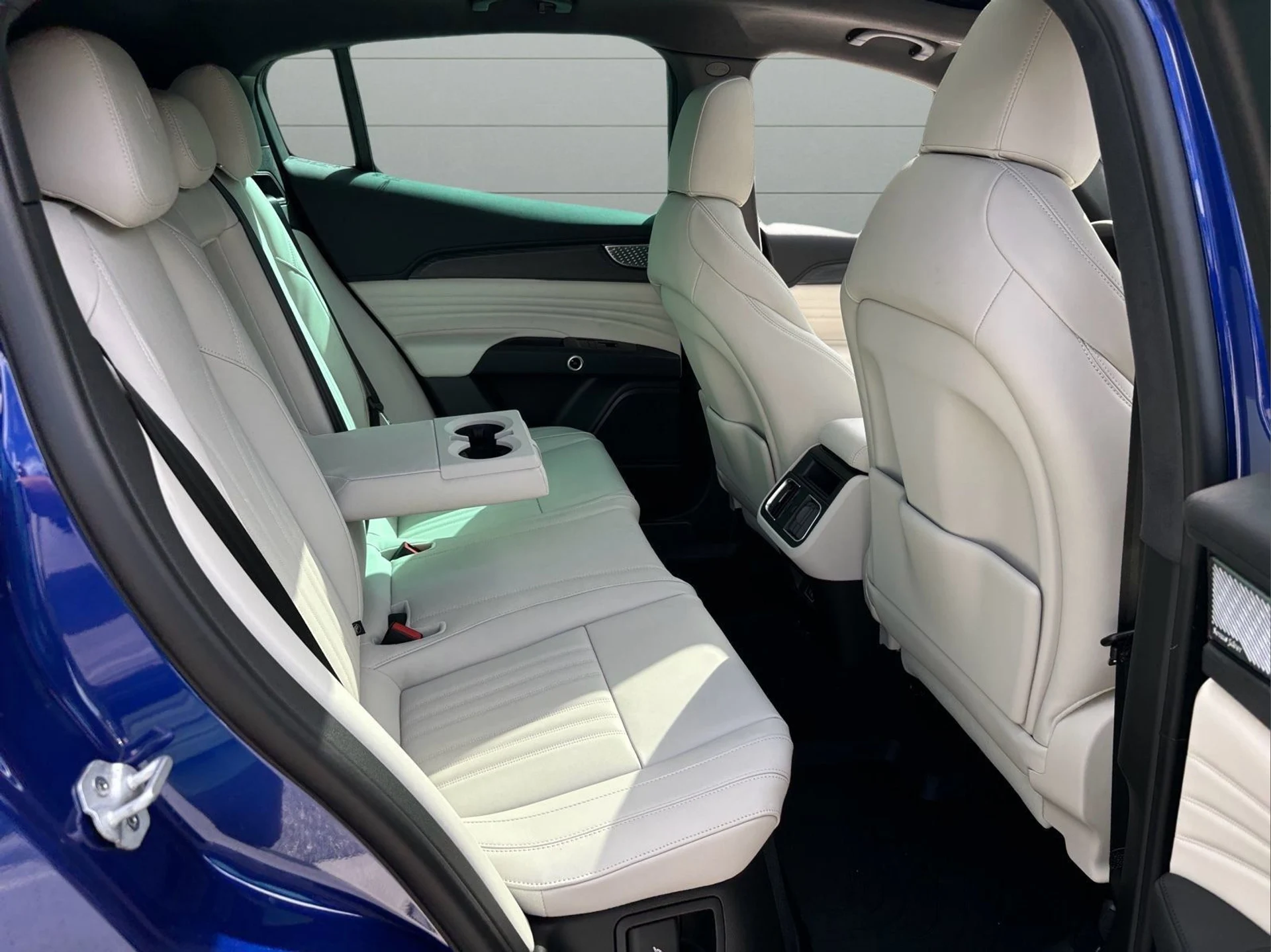 mph023_2304582288_3af3f7750b0e47ba802c29c52fce006f_8aa42d5770