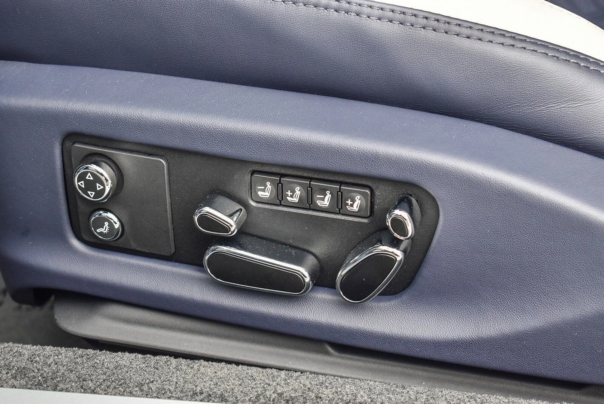 mph023_2306488767_fa563b88318a52dbff1d923adf7e7b03x_e3e9832413