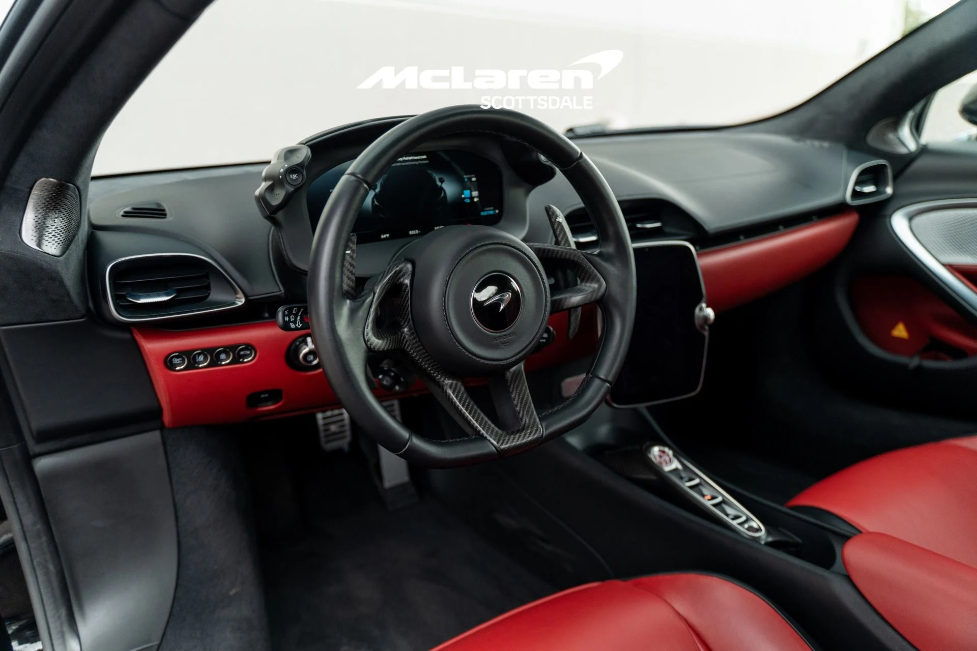 mph023_2308239388_Used_2023_MCLAREN_ARTURA_1771651947_01ad3f8d60