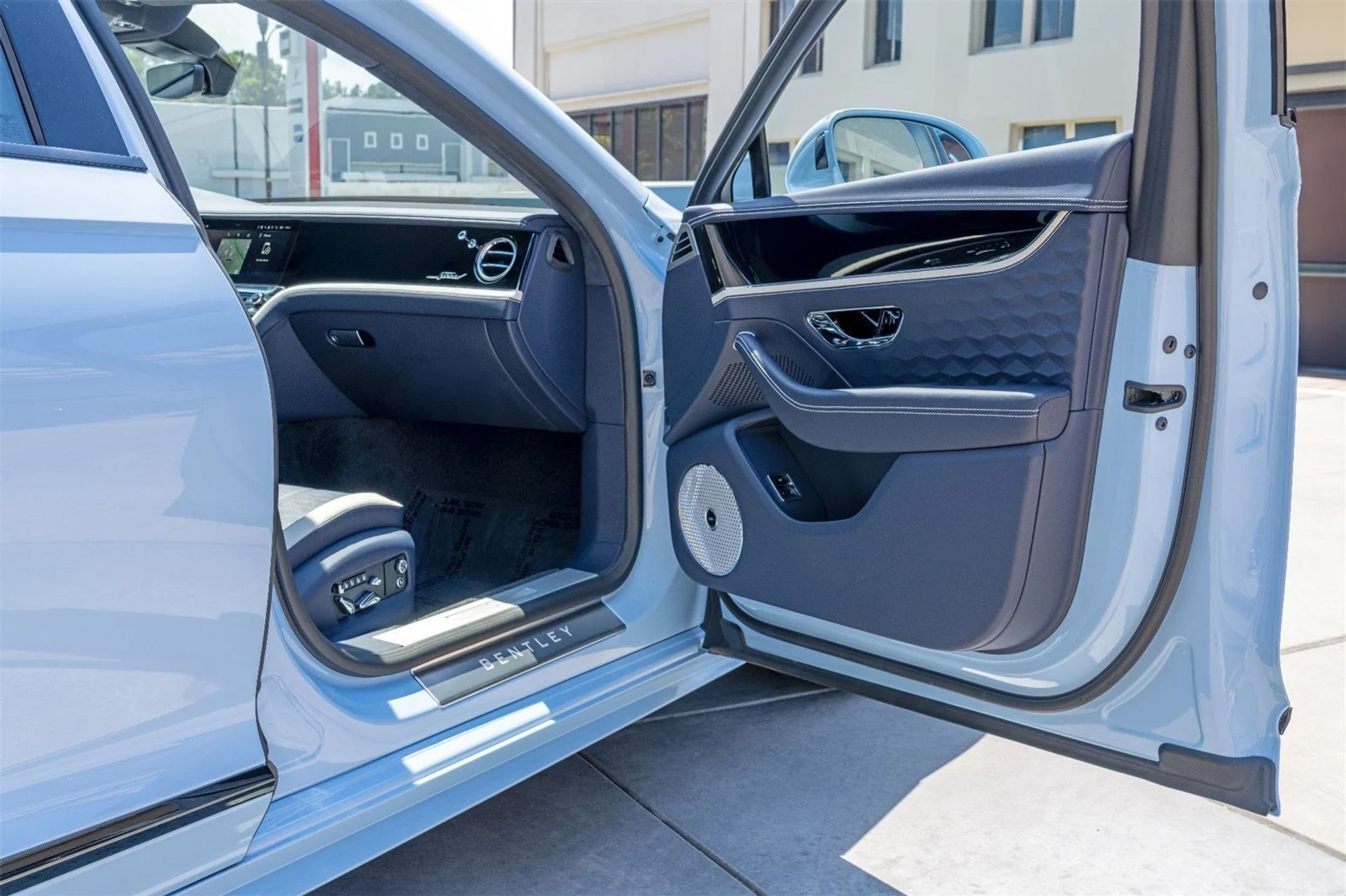 mph023_2310703603_7851ec7ba07de28ad74c1cc8b4f02580_6d831a8751