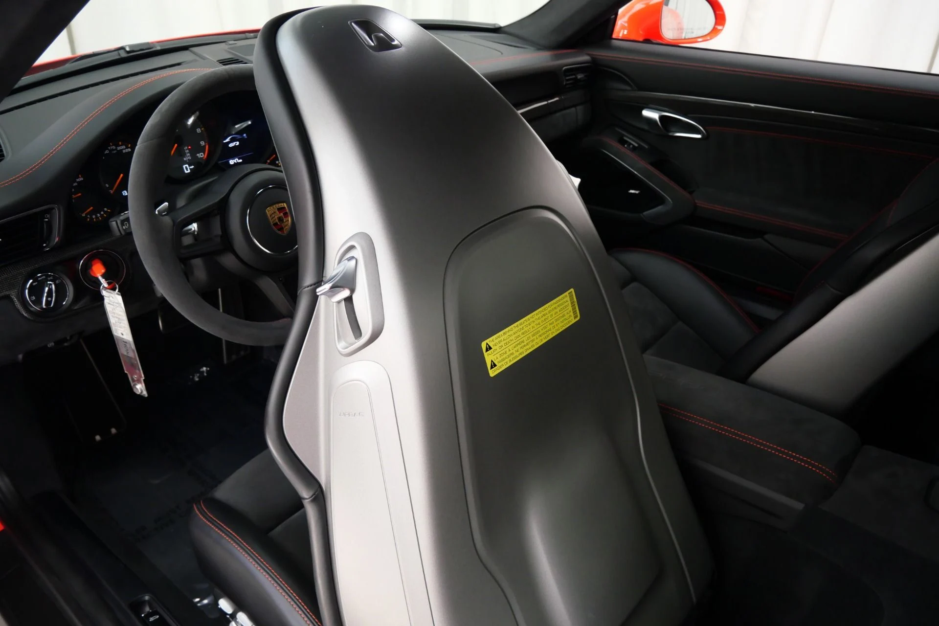 mph023_2315137422_Used_2019_Porsche_911_GT_3_1754414091_6df5bb076c