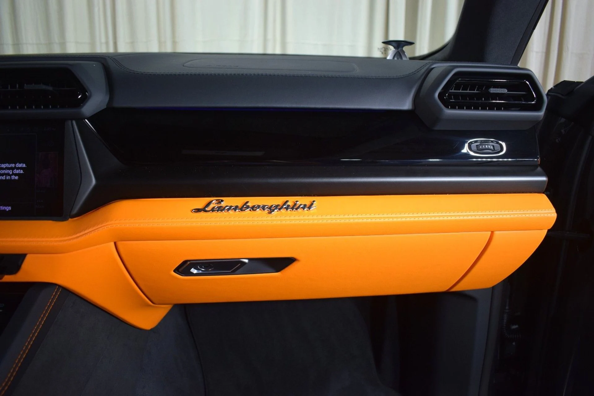 mph023_2317757930_1d6a40e11810a80eb006978c95c40e88x_94b87bde46