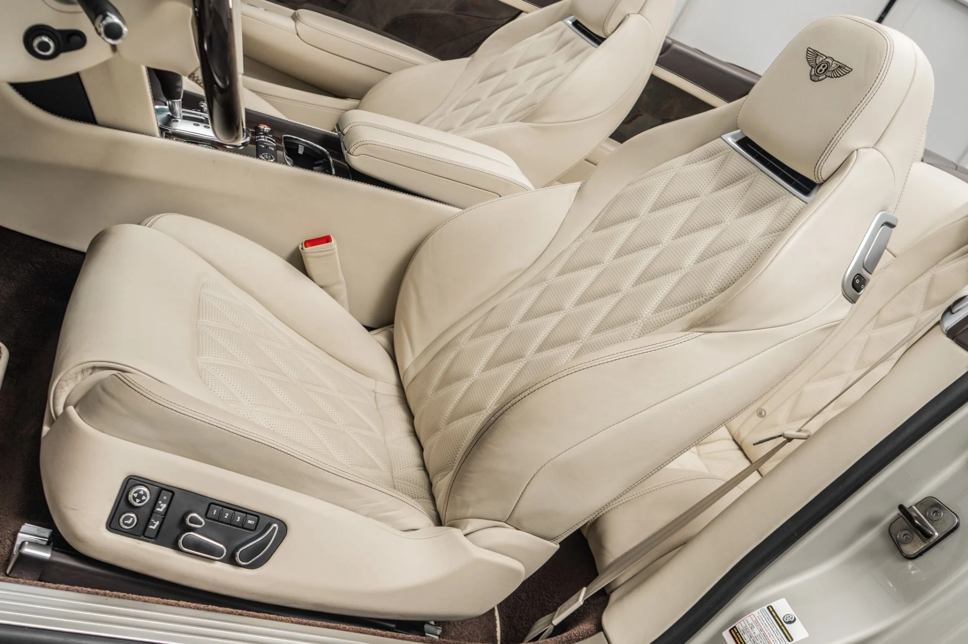 mph023_2321636988_Used_2014_Bentley_Continental_GTC_Speed_Low_Miles_Extended_Veneers_Classic_Color_Combination_1785352164_4f4222336b