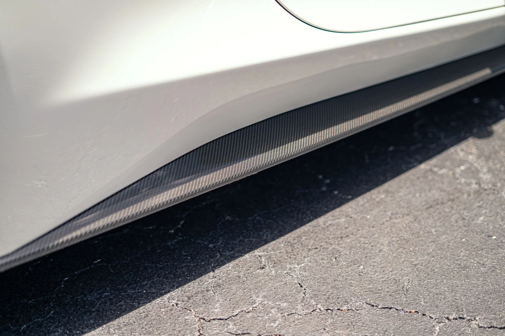 mph023_2334589684_Used_2015_Aston_Martin_Vanquish_Carbon_White_Tasteful_Upgrades_1784056520_7254d873c3