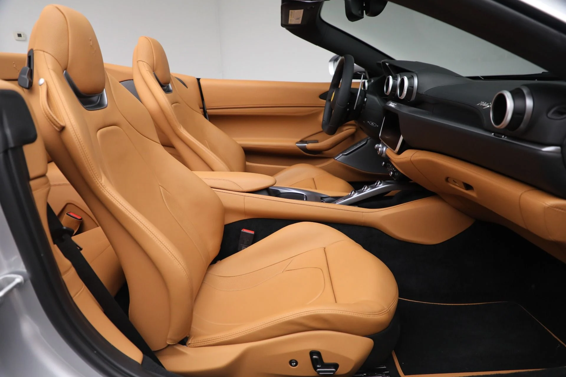 mph023_233900845_Used_2022_Ferrari_Portofino_M_866977eb96