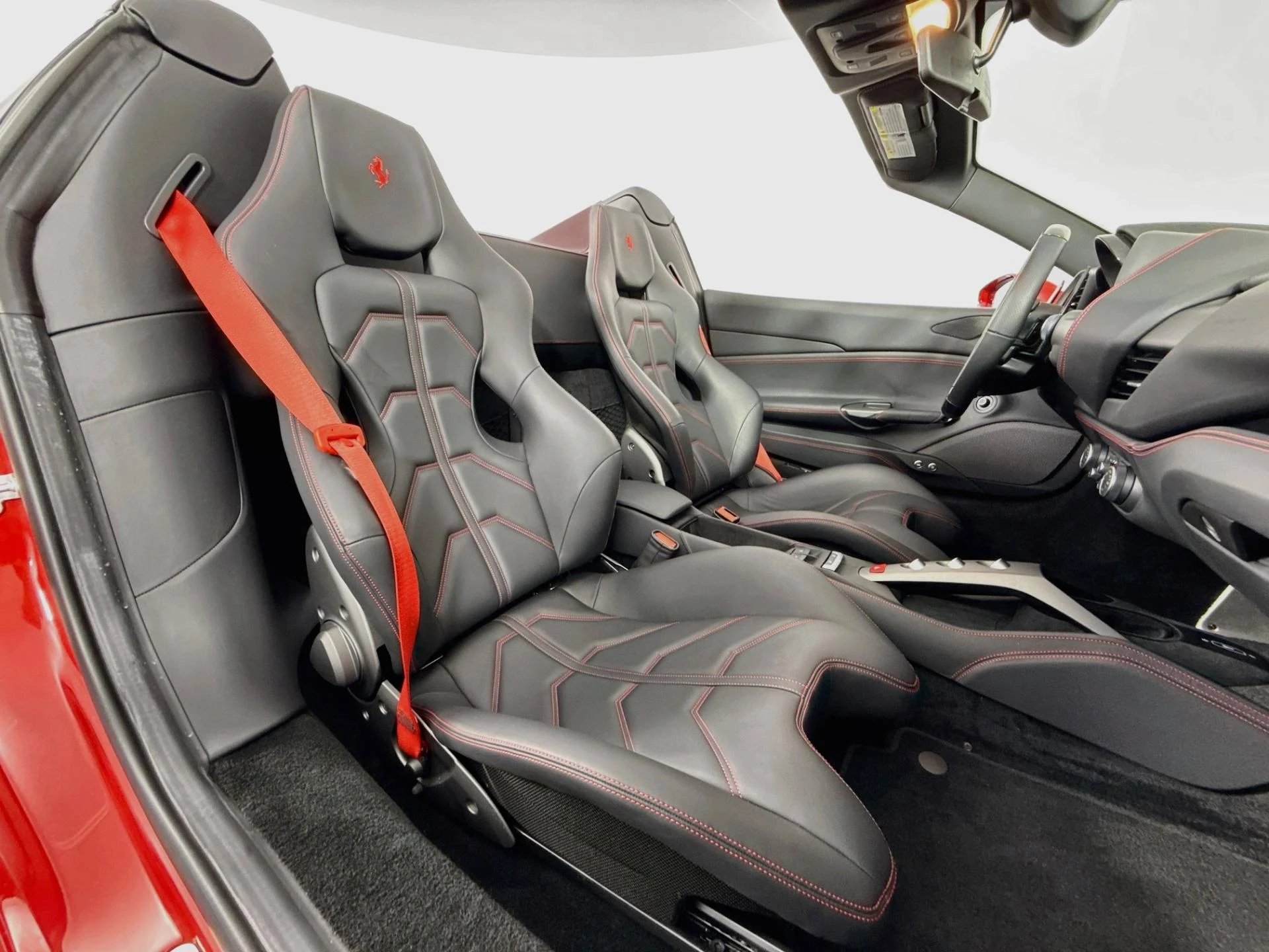 mph023_234318624_Used_2019_Ferrari_488_Spider_1787009334_f2e63a3ec4