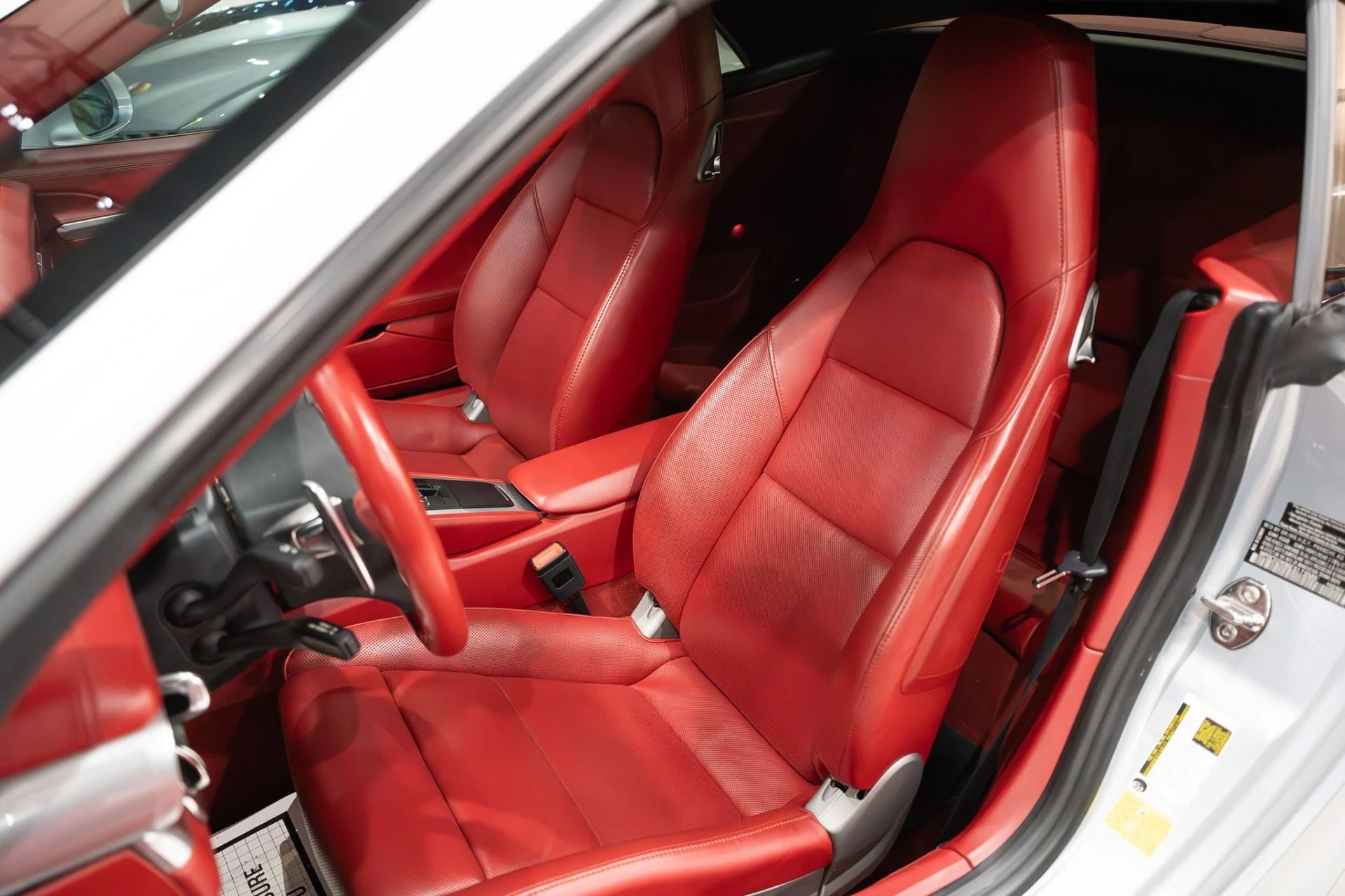 mph023_2345771811_13247_p24_l_dfc21e75c9