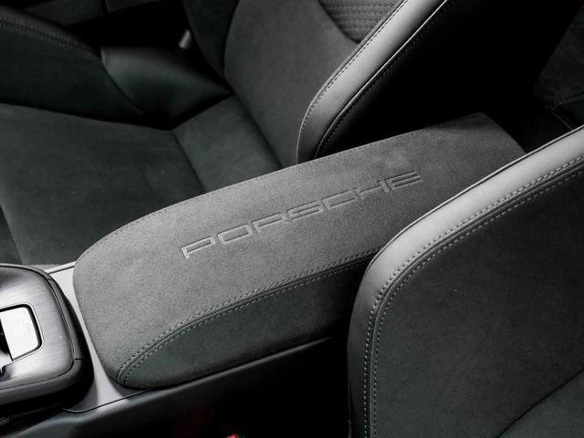 mph023_2352515145_Asdpmv_N23x5fu_Exmf_VEV_8_Oi_F_Ca_I_95ad4a8eb6