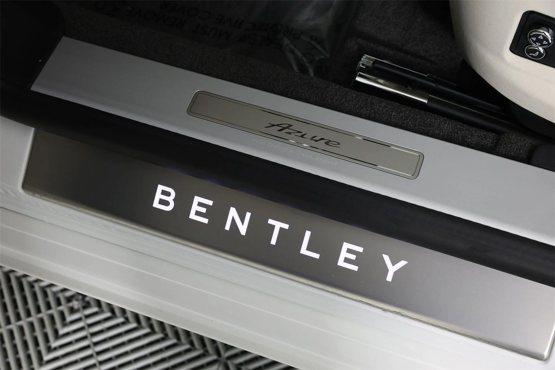 mph023_2354543743_50602ddc1a54a4b89e13e80af53752e0_557bef0060