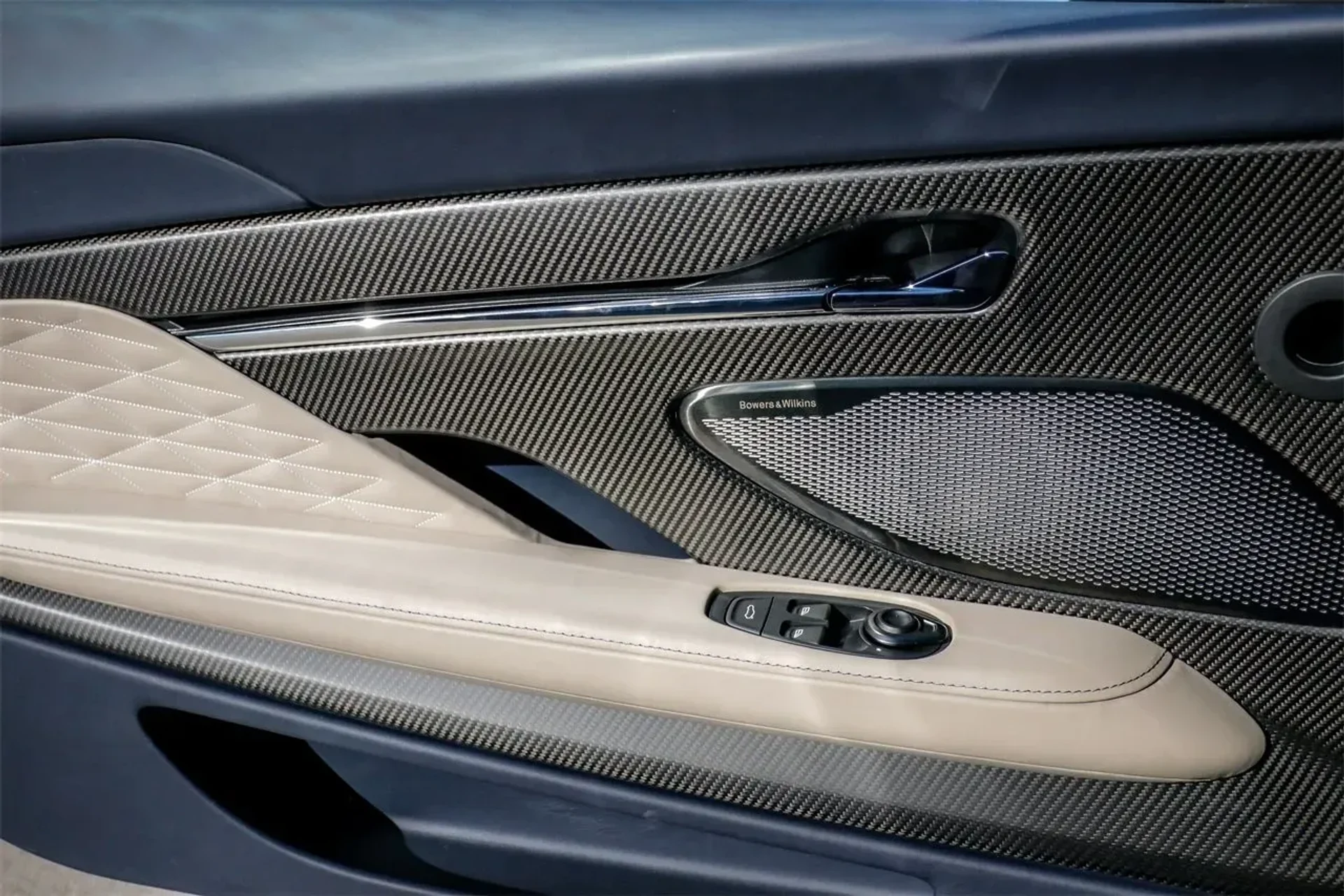 mph023_2357062885_a0c6f65927204e768d9df18d387f80d3_2785f1943e