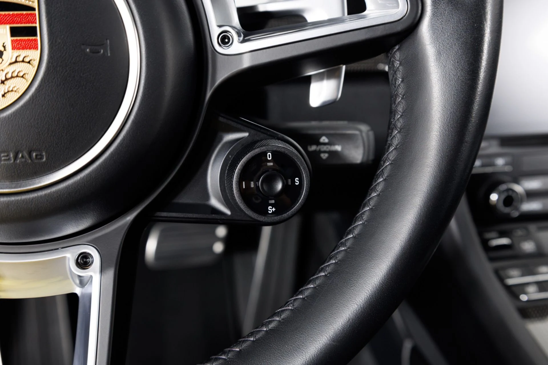 mph023_2362625812_Used_2017_Porsche_911_Turbo_S_1782938062_937bc09796
