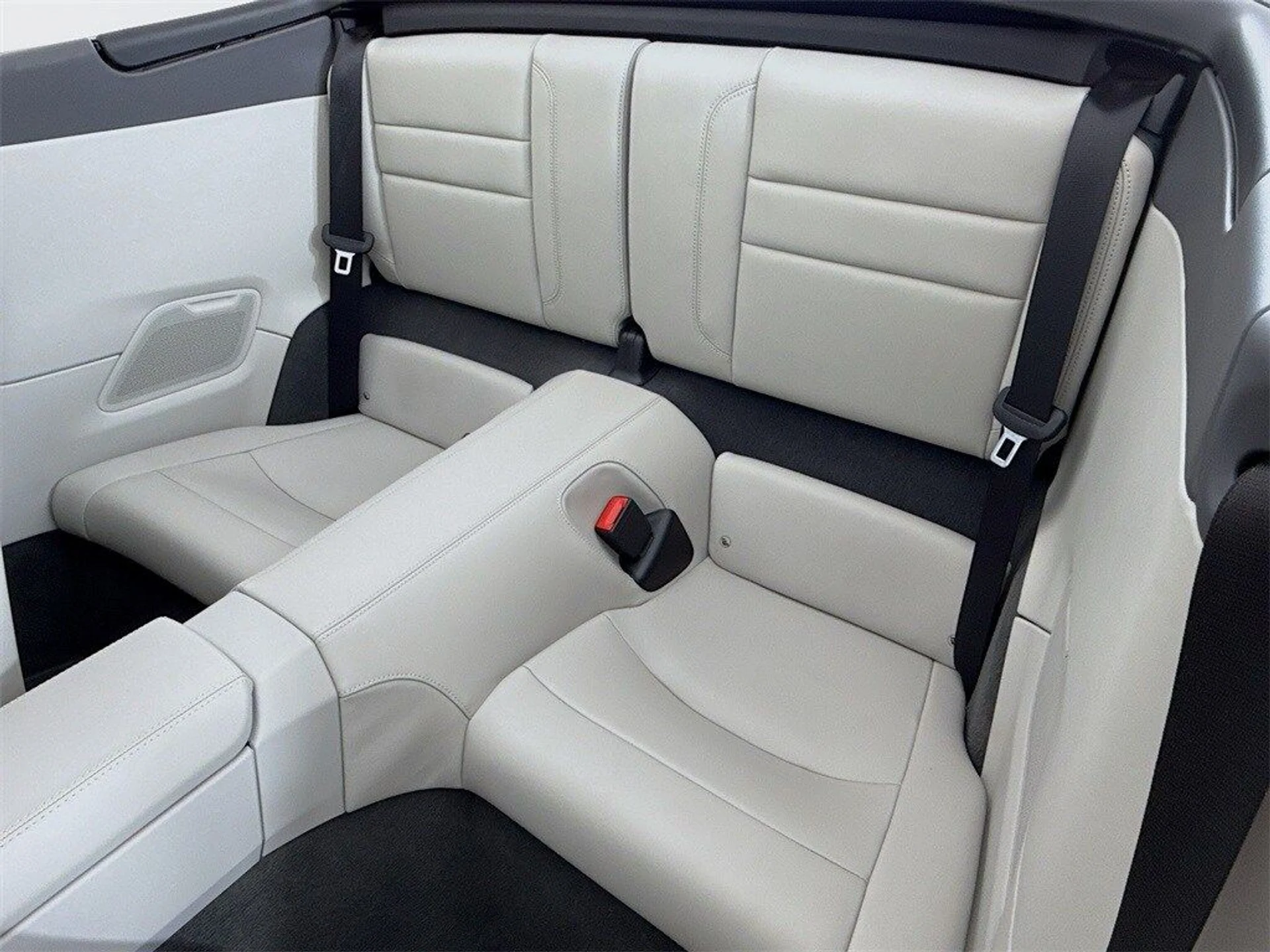 mph023_2366407969_d83c690c2096dd5b4a7a6d5ed83e73c2x_a346118687