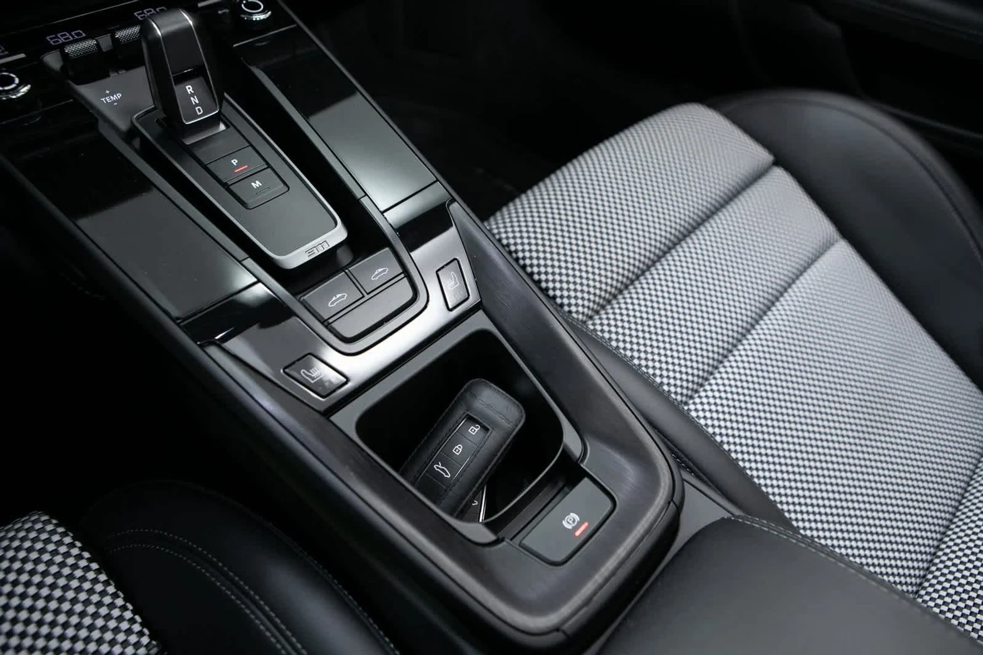 mph023_2366612807_16f48edf2f91c8c273e70e68d306773ex_e8cda6753d