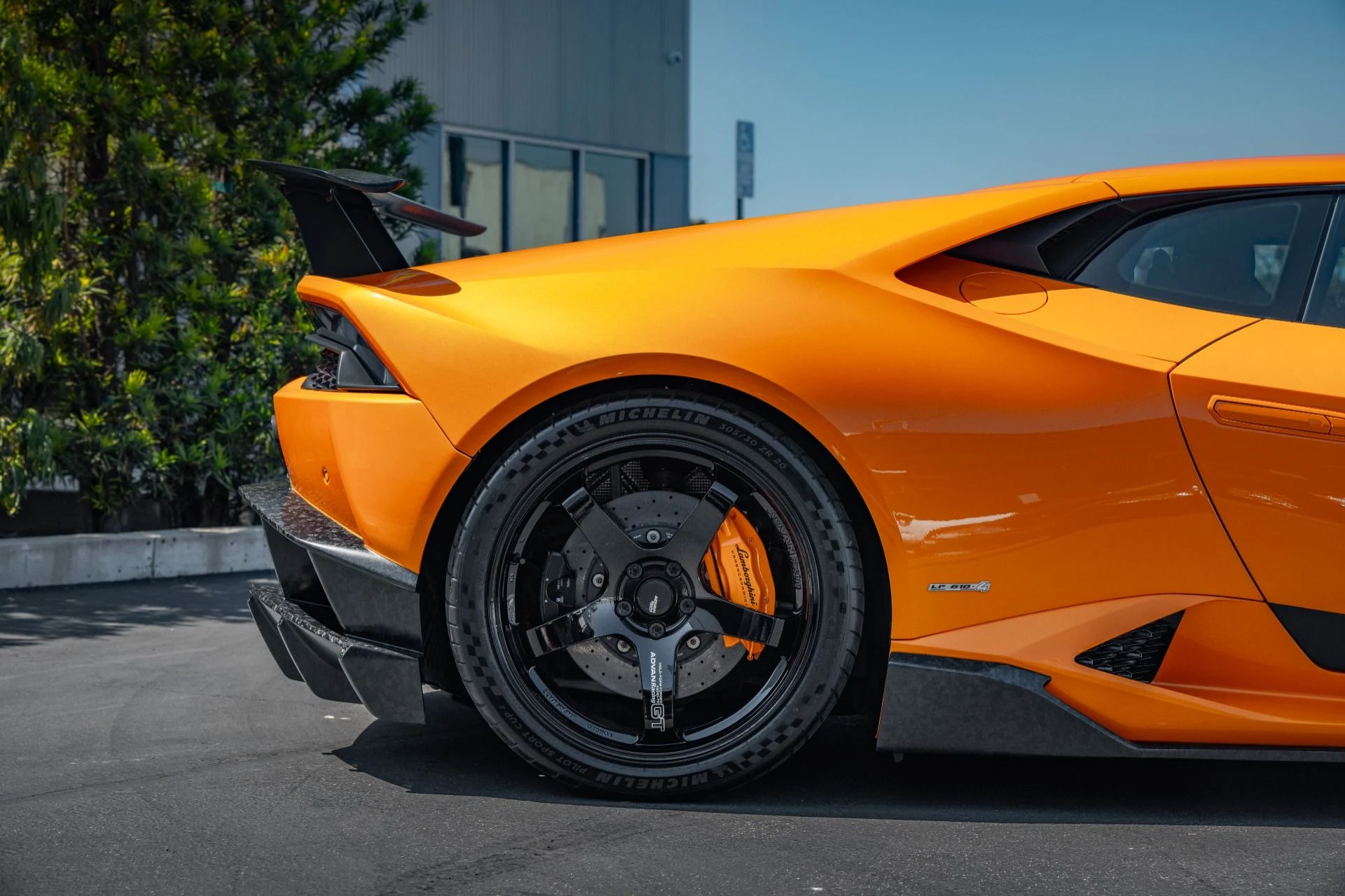 mph023_2367311356_Used_2015_Lamborghini_Huracan_VF_Supercharger_LP_610_4_1760479493_4276a81e3a